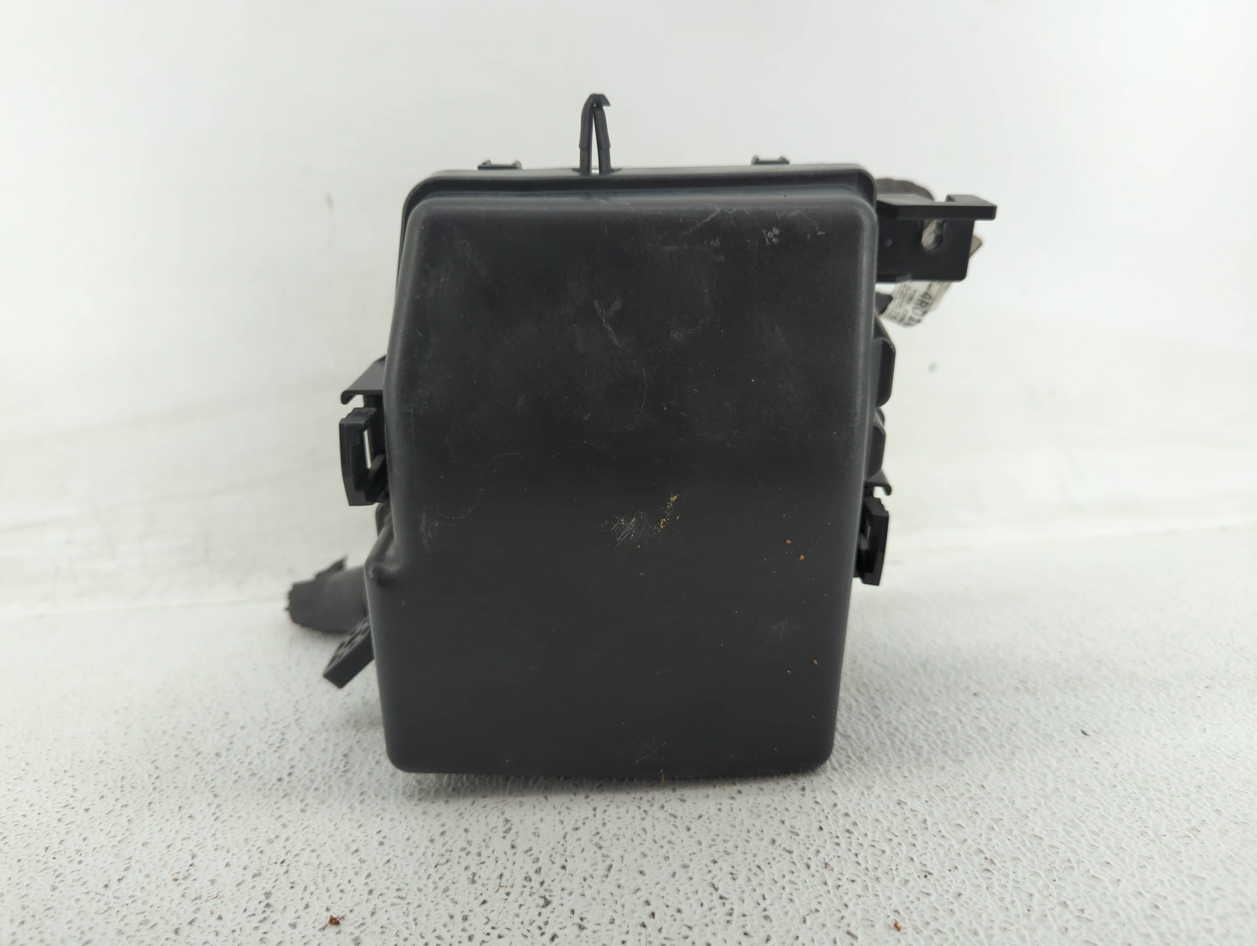 2013-2015 Hyundai Sonata Fusebox Fuse Box Relay Module 485629 - Oemusedautoparts1.com