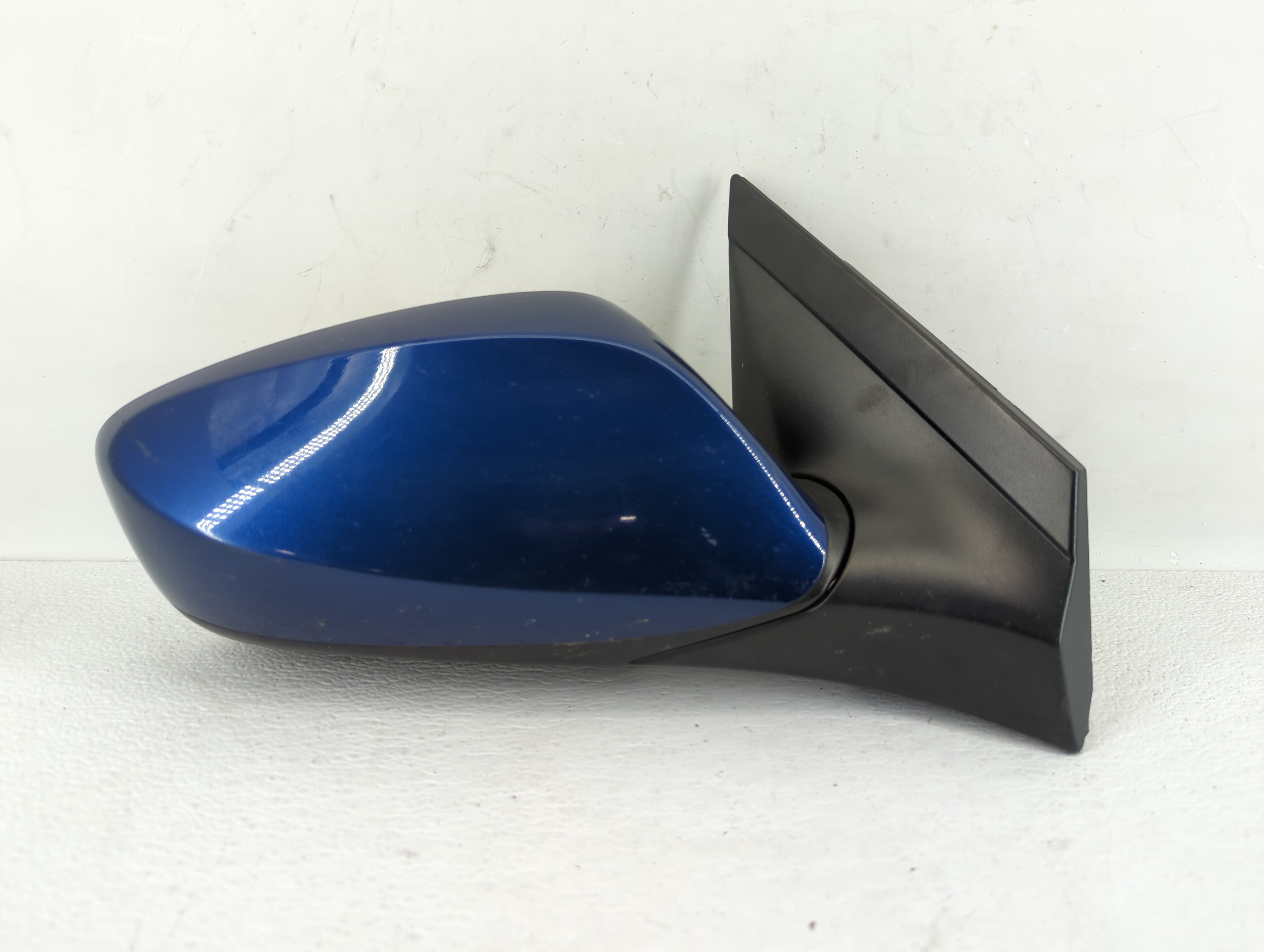 2014-2017 Hyundai Accent Passenger Right Side View Power Door Mirror 486202 - Oemusedautoparts1.com