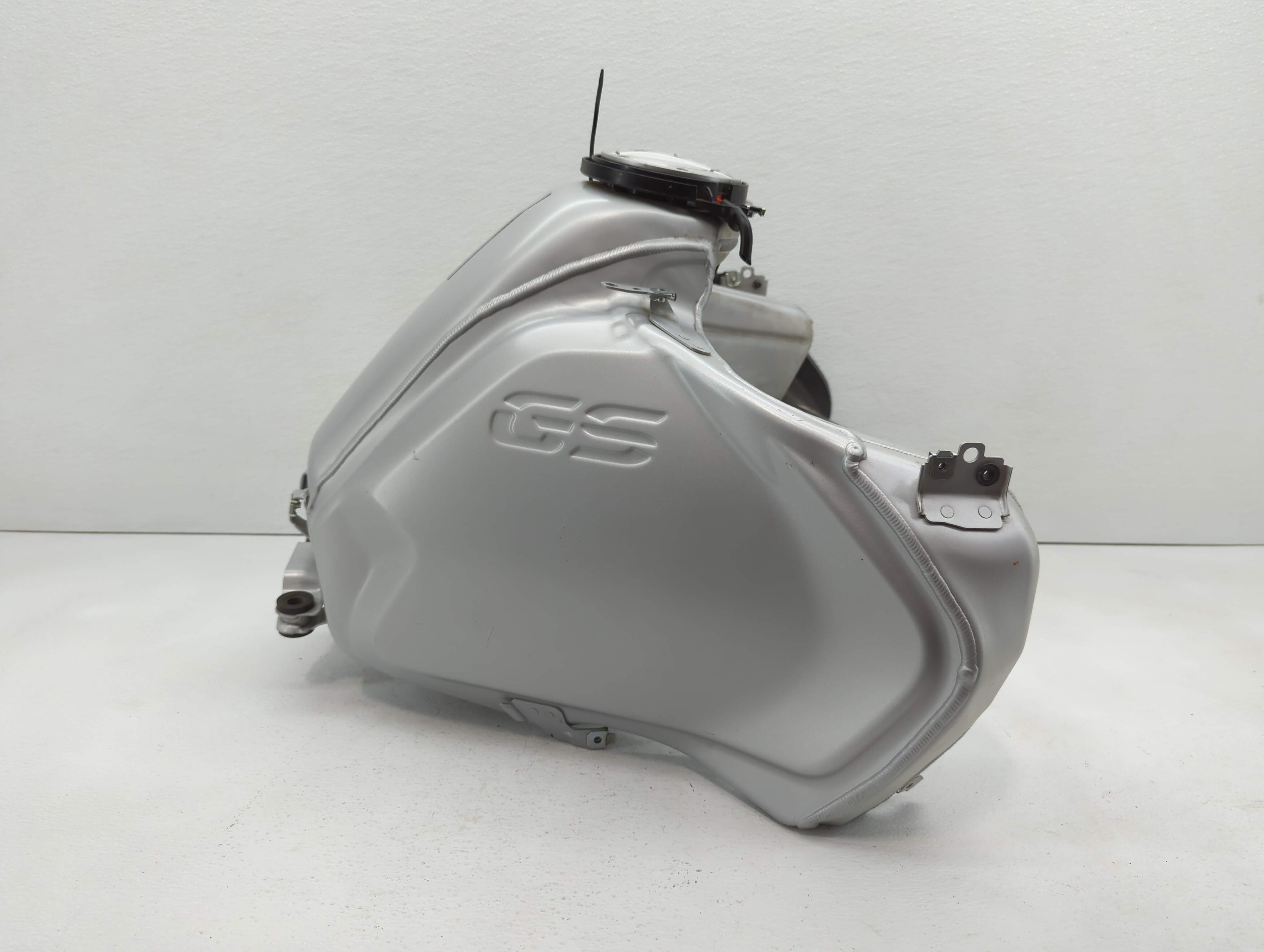 2016 Fob Case Bmw Motorcycle Fuel Gas Petrol Tank 487186 - Oemusedautoparts1.com