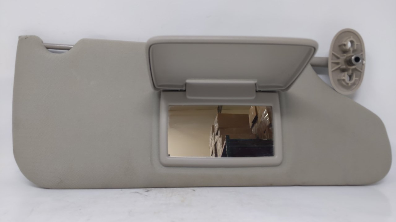 2005 Jeep Cherokee Passenger Sun Visor Mirror Right Sunvisor Beige 48787 - Oemusedautoparts1.com