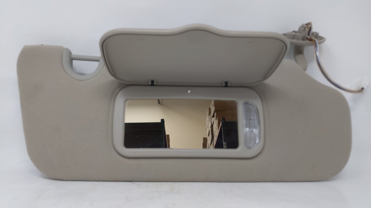 2002 Jeep Liberty Passenger Sun Visor Mirror Right Sunvisor Beige 48788 - Oemusedautoparts1.com