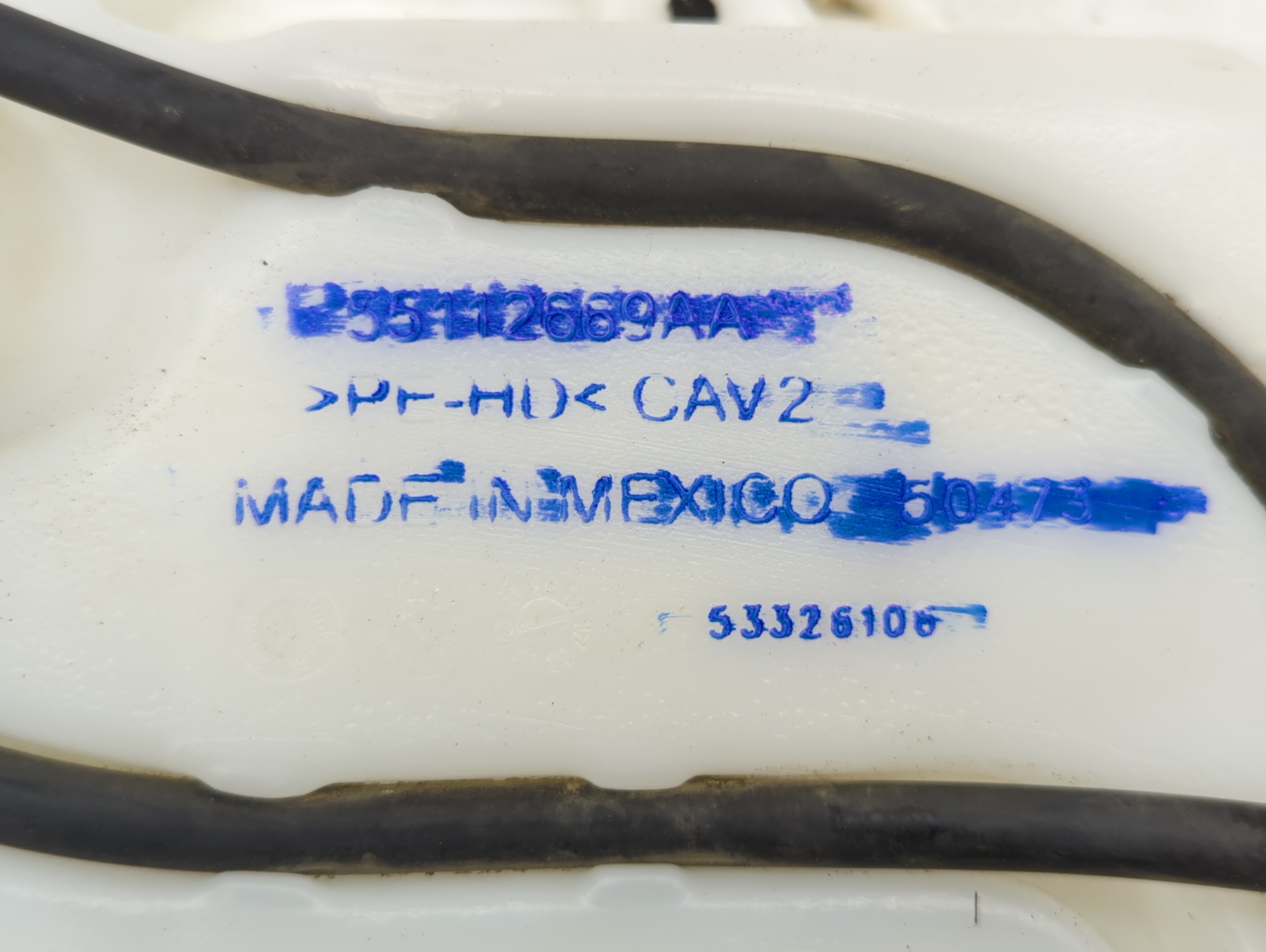 2009 Toyota Corolla Windshield Washer Fluid Reservoir Bottle Oem 489837 - Oemusedautoparts1.com