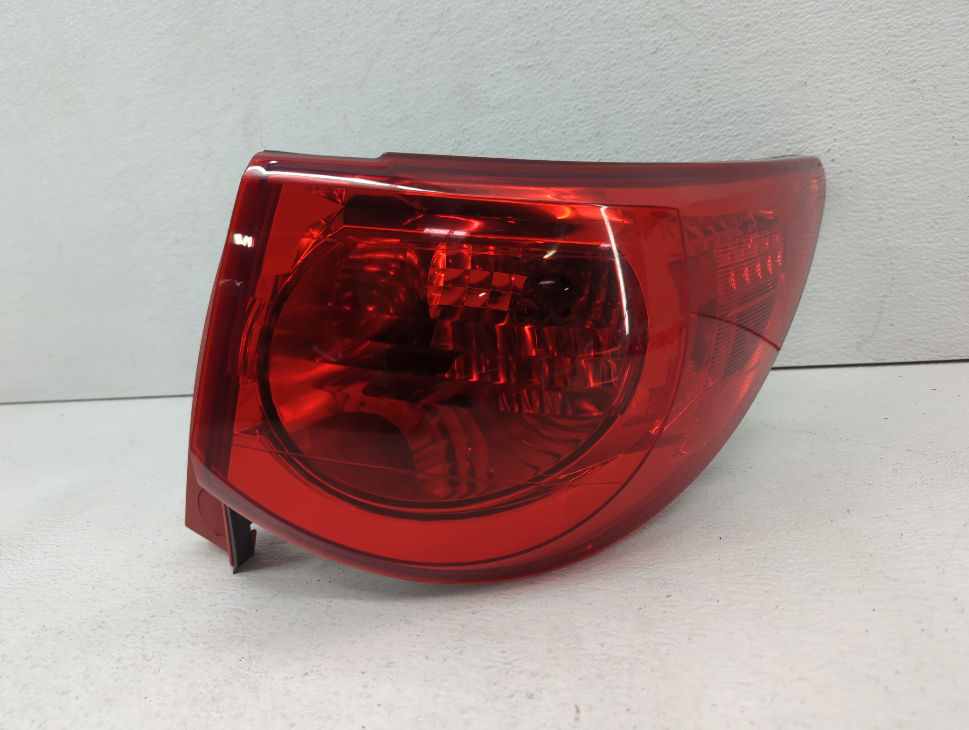 Picture of 2011 Chevrolet Traverse Passenger Right Side Tail Light Taillight Oem 489897