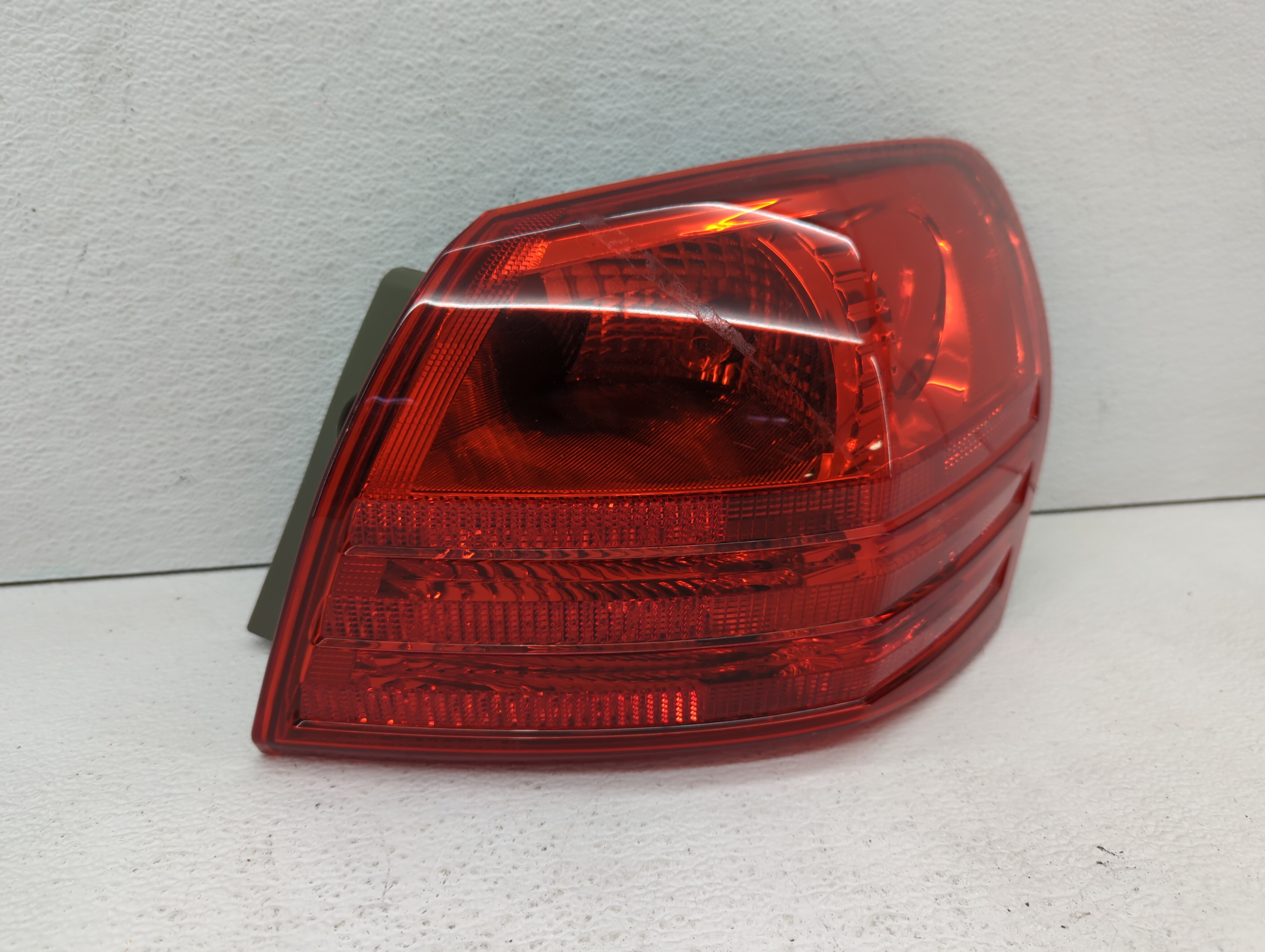 Picture of 2008 Nissan Rogue Passenger Right Side Tail Light Taillight Oem 492471