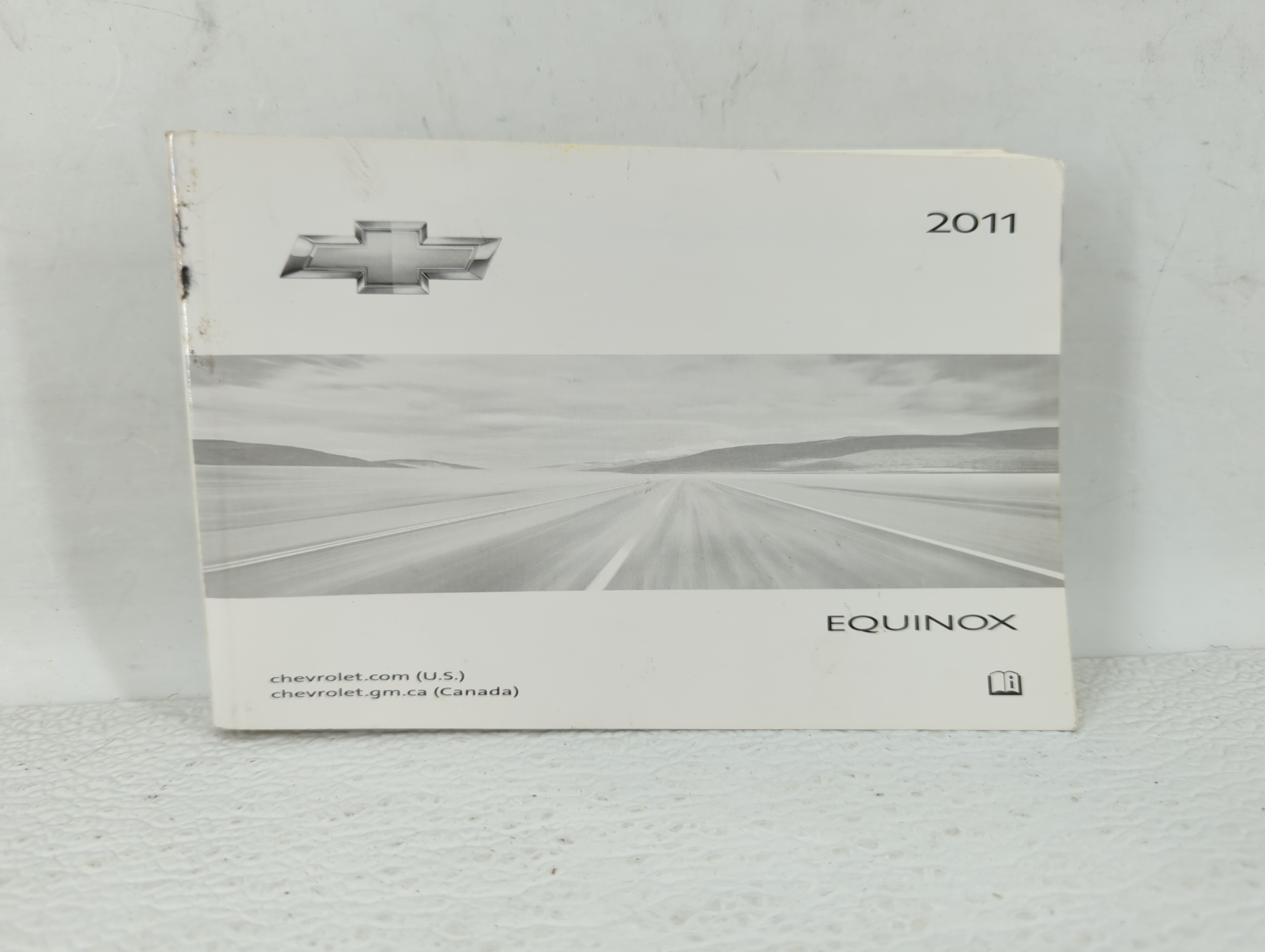 Picture of 2011 Chevrolet Equinox Owners Manual Book Guide 494774