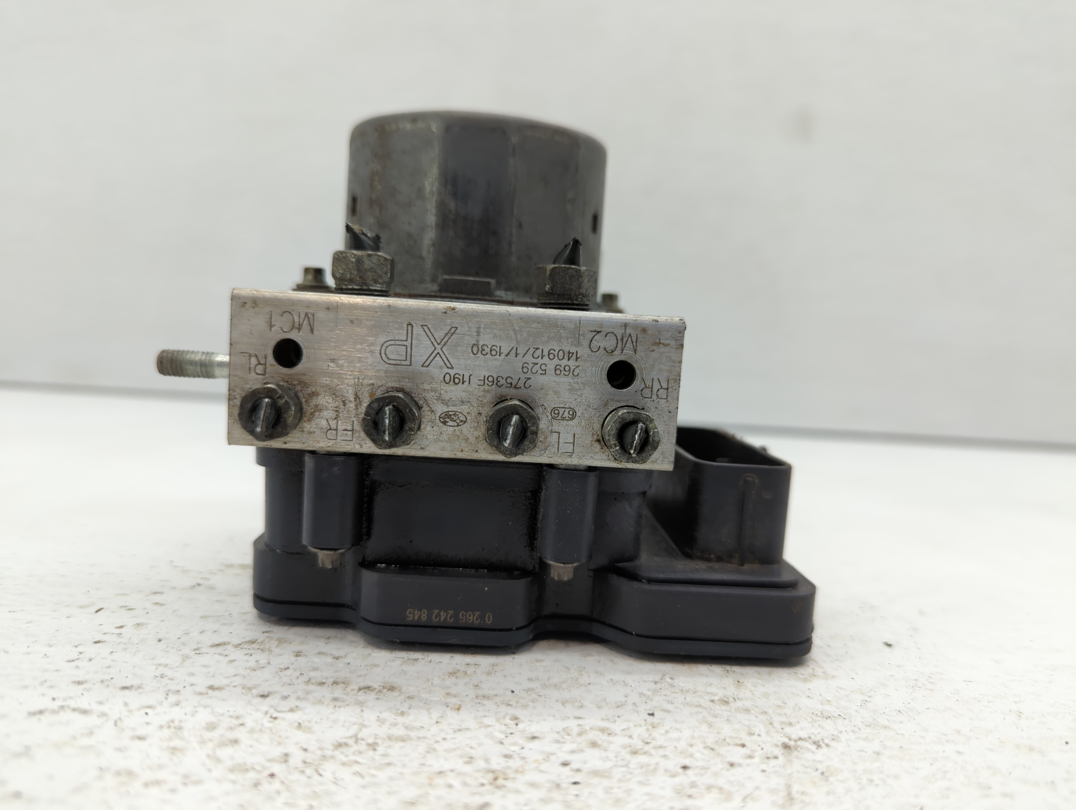 Picture of 2013-2014 Subaru Impreza Abs Pump Control Module 496221