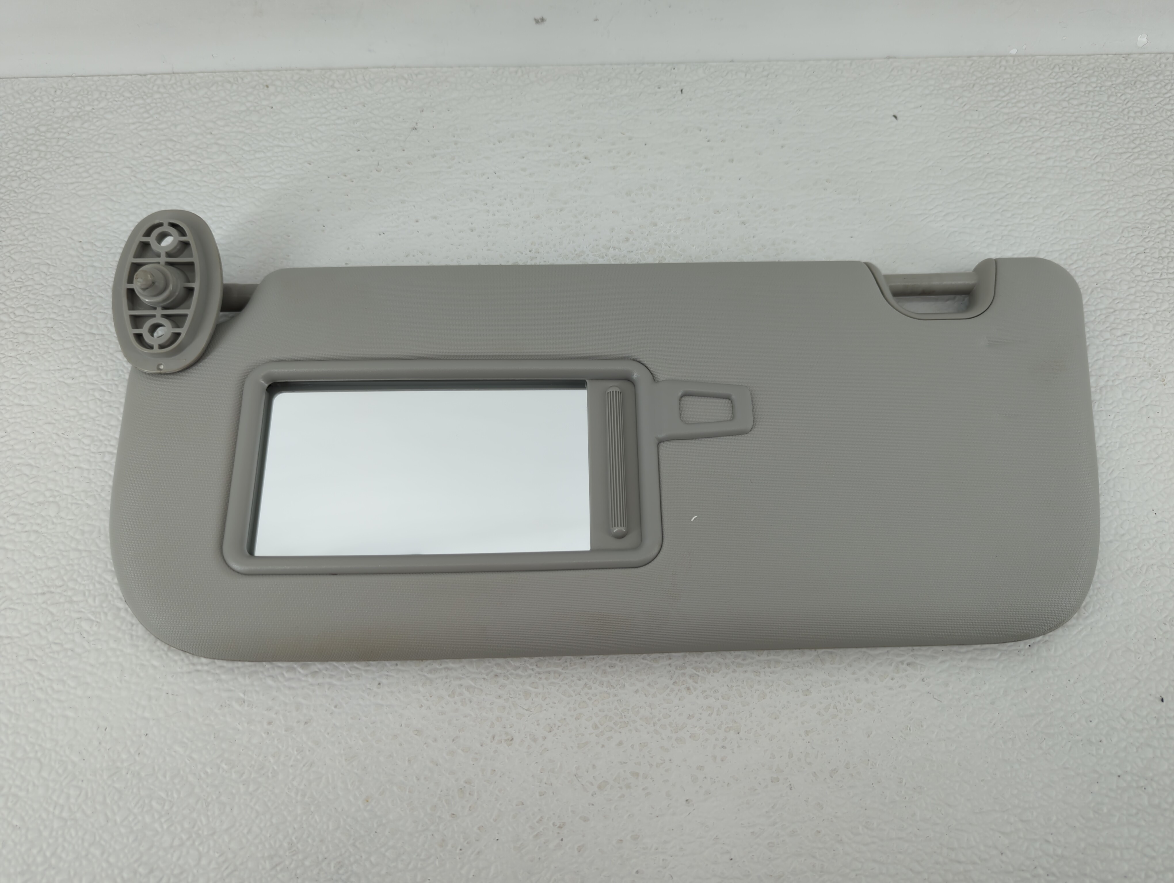 Picture of 2014-2019 Kia Soul Driver Sun Visor Mirror Left Sunvisor Gray 496254