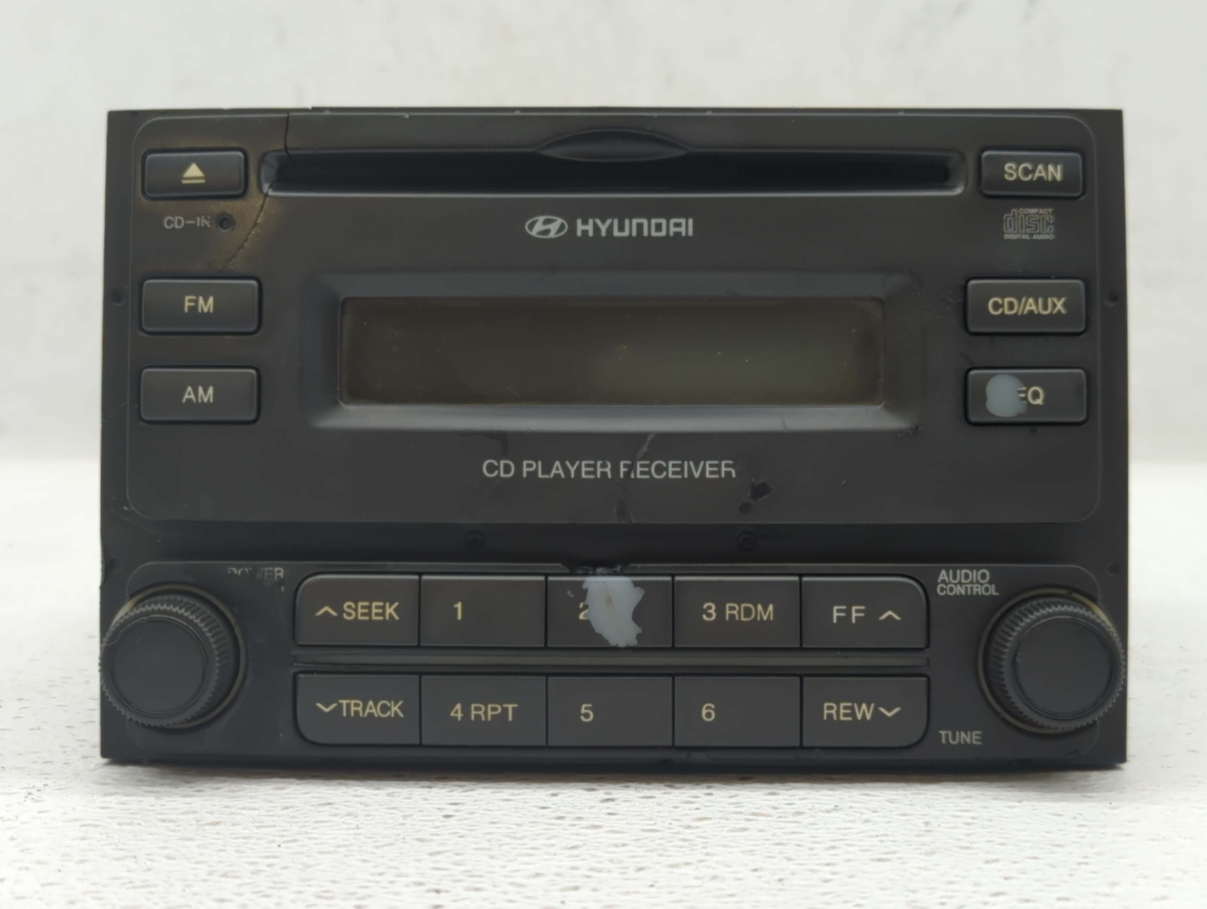 2007-2010 Hyundai Elantra Am Fm Cd Player Radio Receiver 498095 - Oemusedautoparts1.com