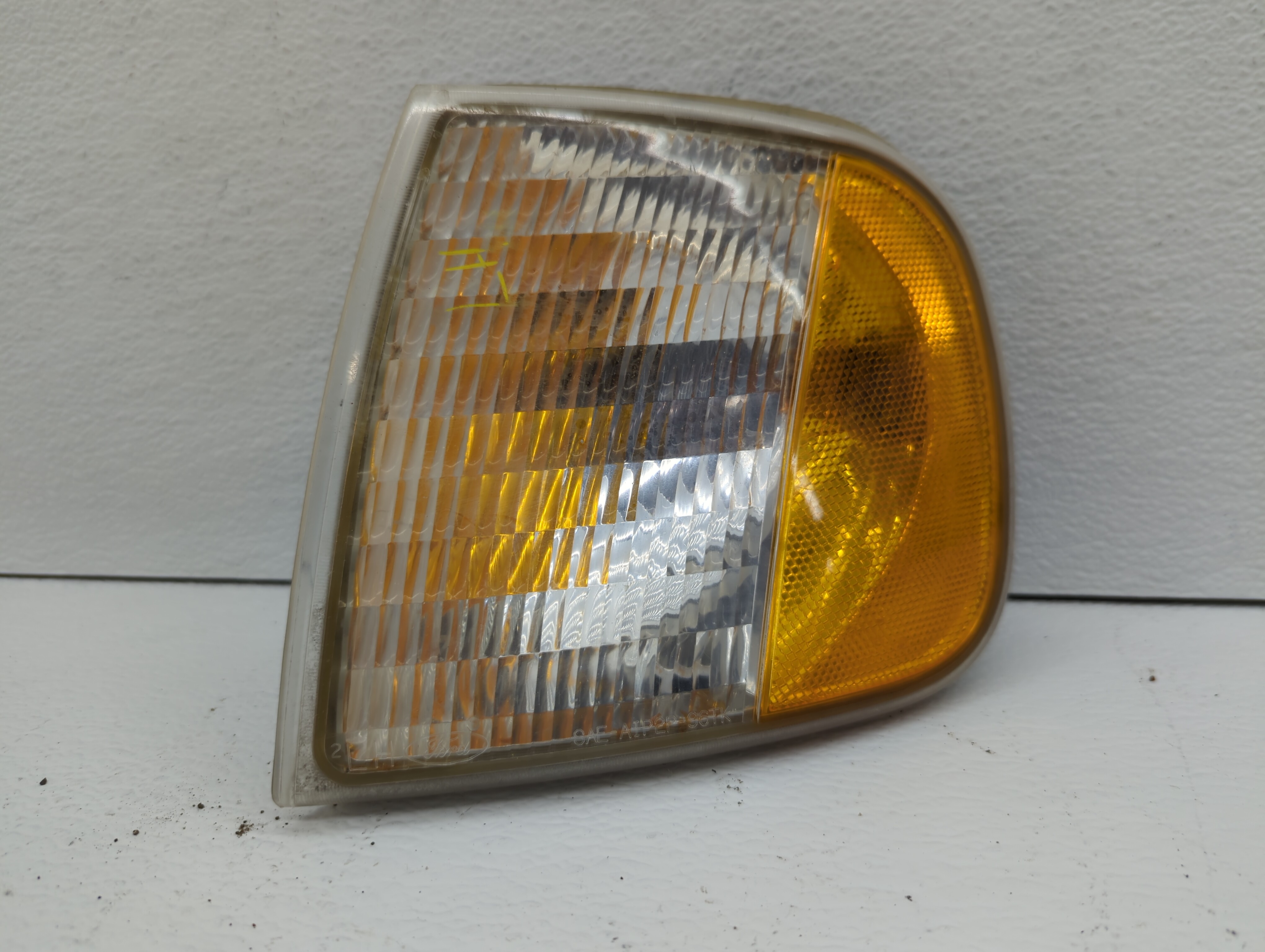 Picture of 2002-2003 Ford F-150 Driver Left Oem Head Light Headlight Lamp 498570