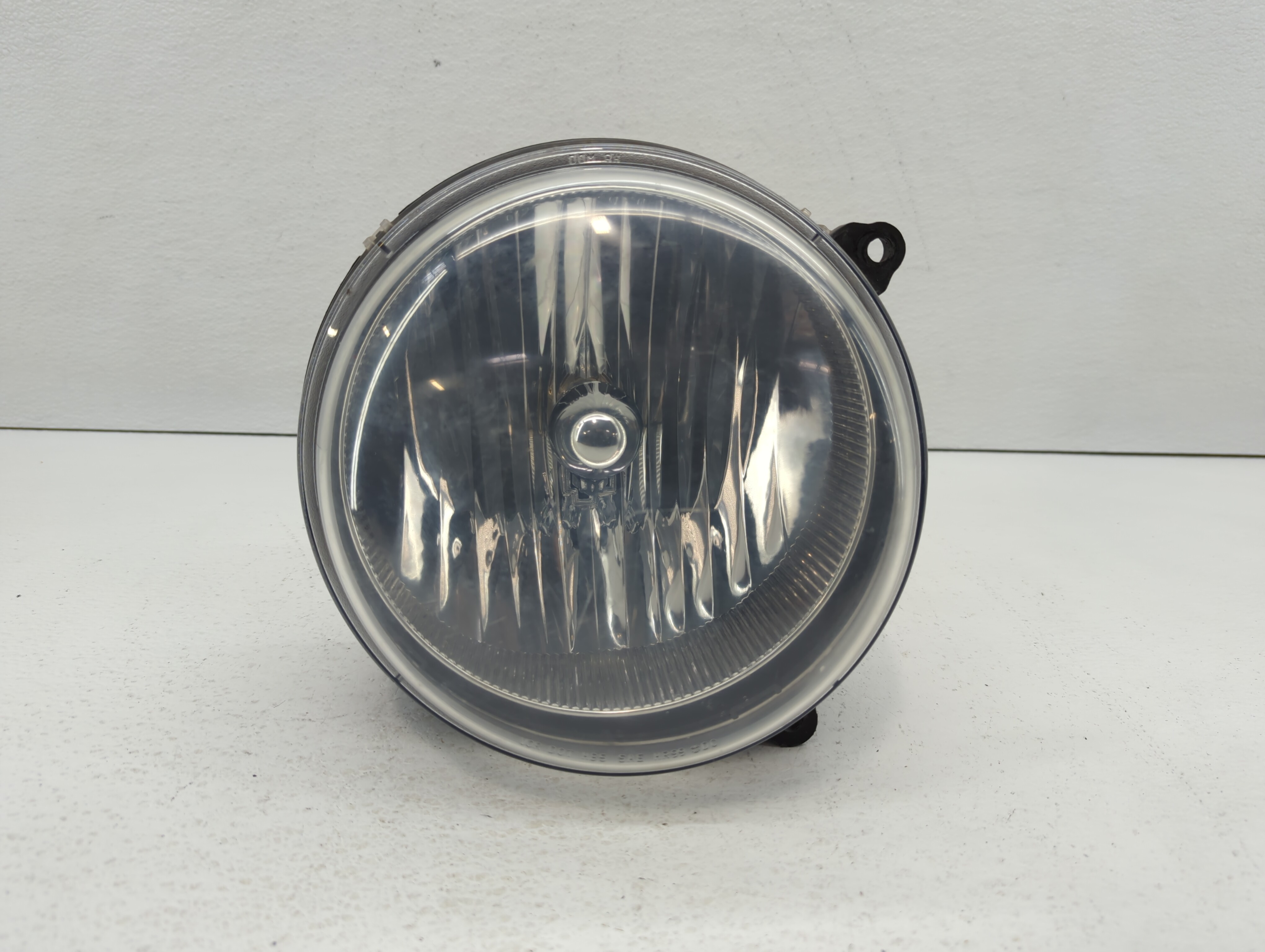 Picture of 2005-2007 Jeep Liberty Passenger Right Oem Head Light Headlight Lamp 499728