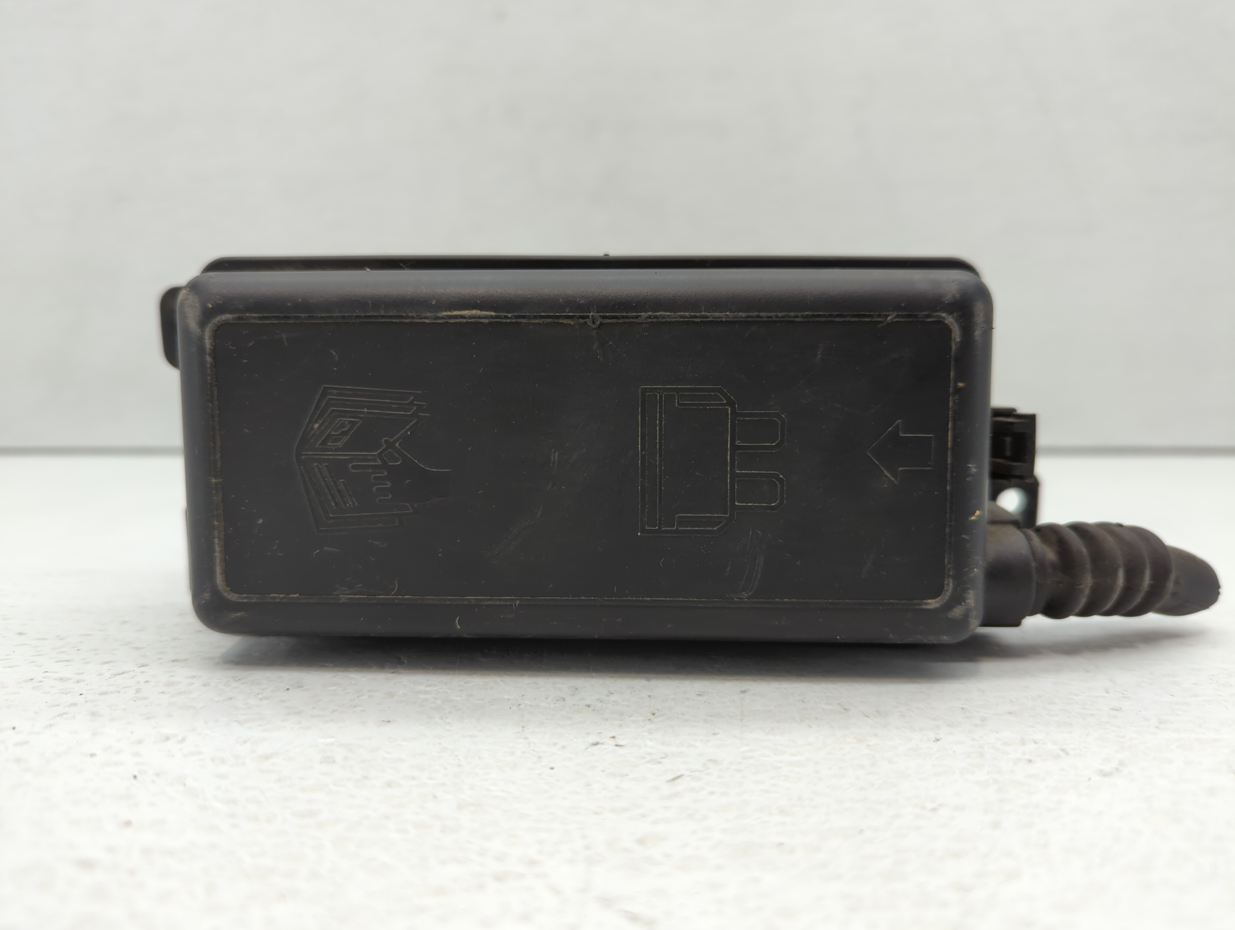 Picture of 2006 Mini Cooper Fusebox Fuse Box Relay Module 6906614|6906604|6906606 502394