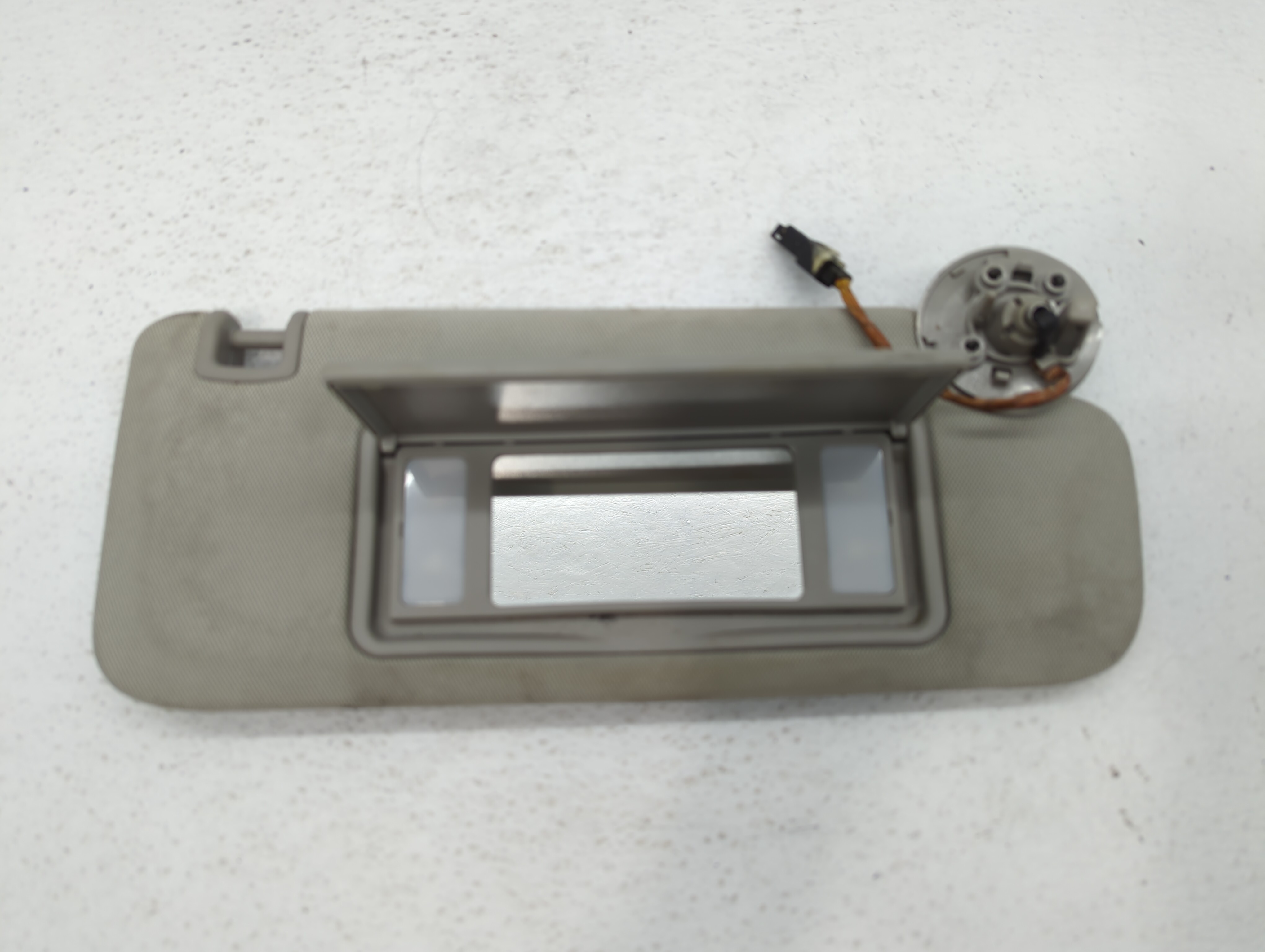 2013-2016 Chevrolet Malibu Passenger Sun Visor Mirror Right Sunvisor 503307 - Oemusedautoparts1.com