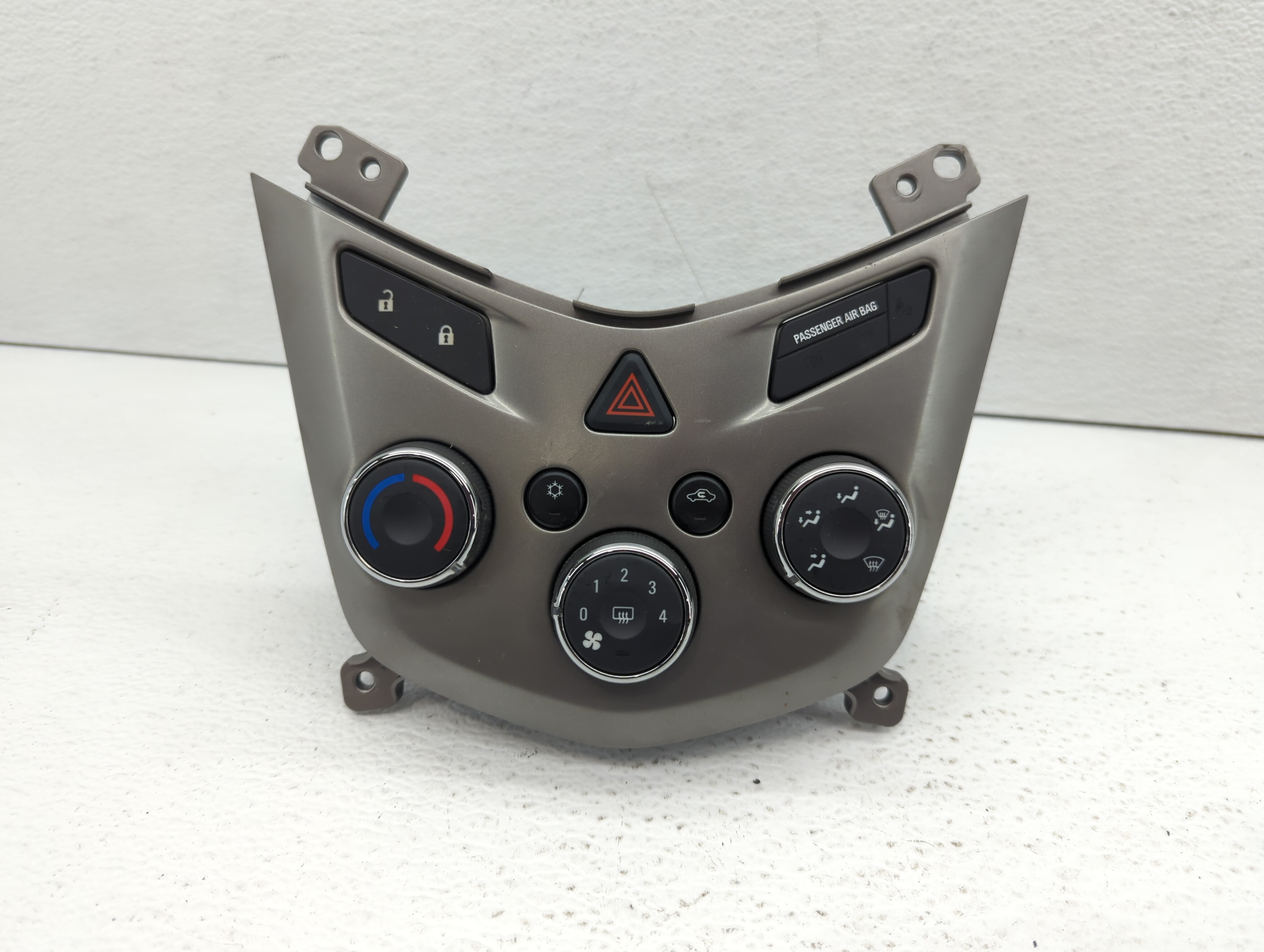 Picture of 2013 Chevrolet Sonic Ac Heater Climate Control 95266757|96892119|95332699 504093