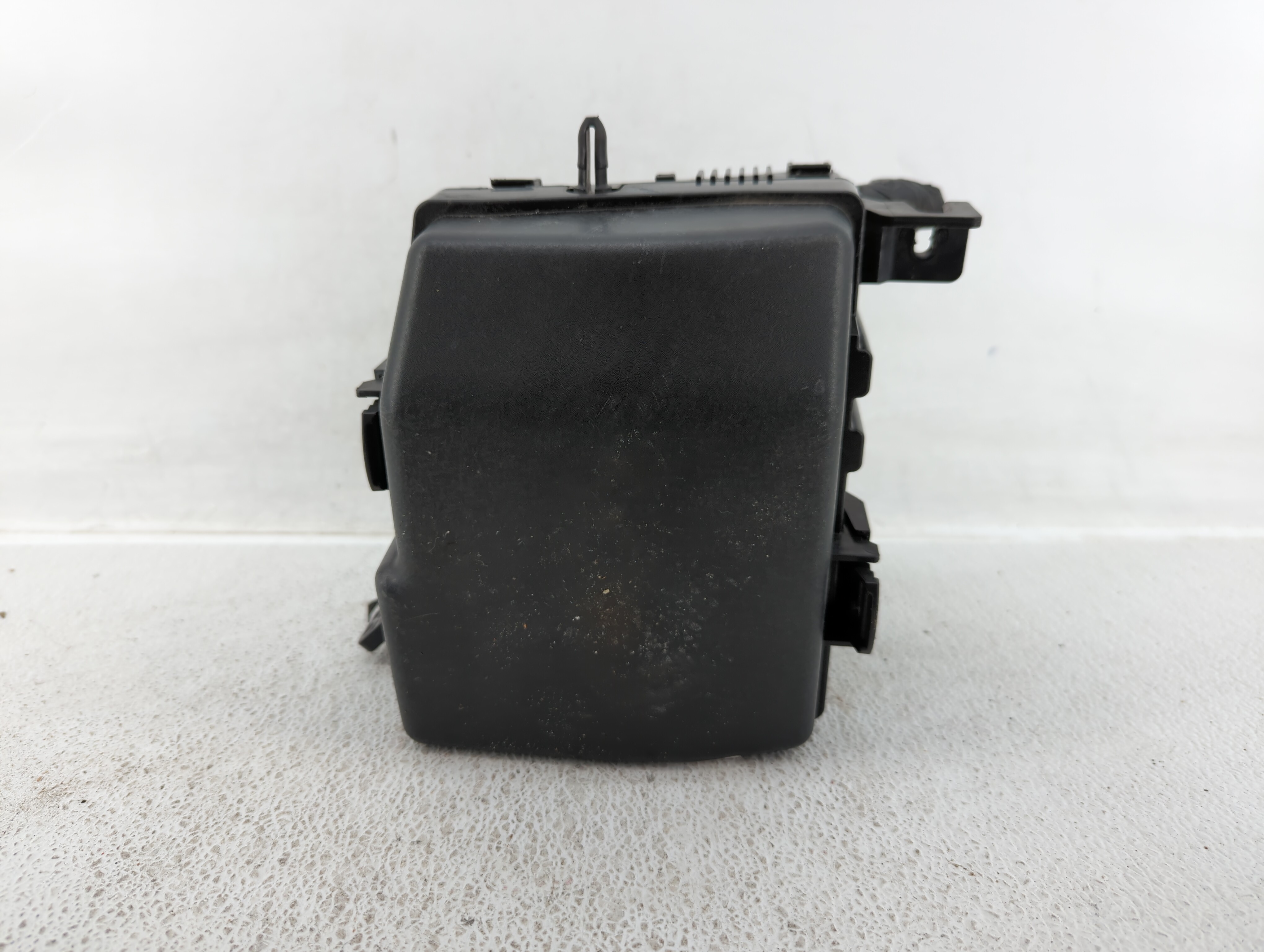 2014-2015 Kia Optima Fusebox Fuse Box Relay Module 505723 - Oemusedautoparts1.com