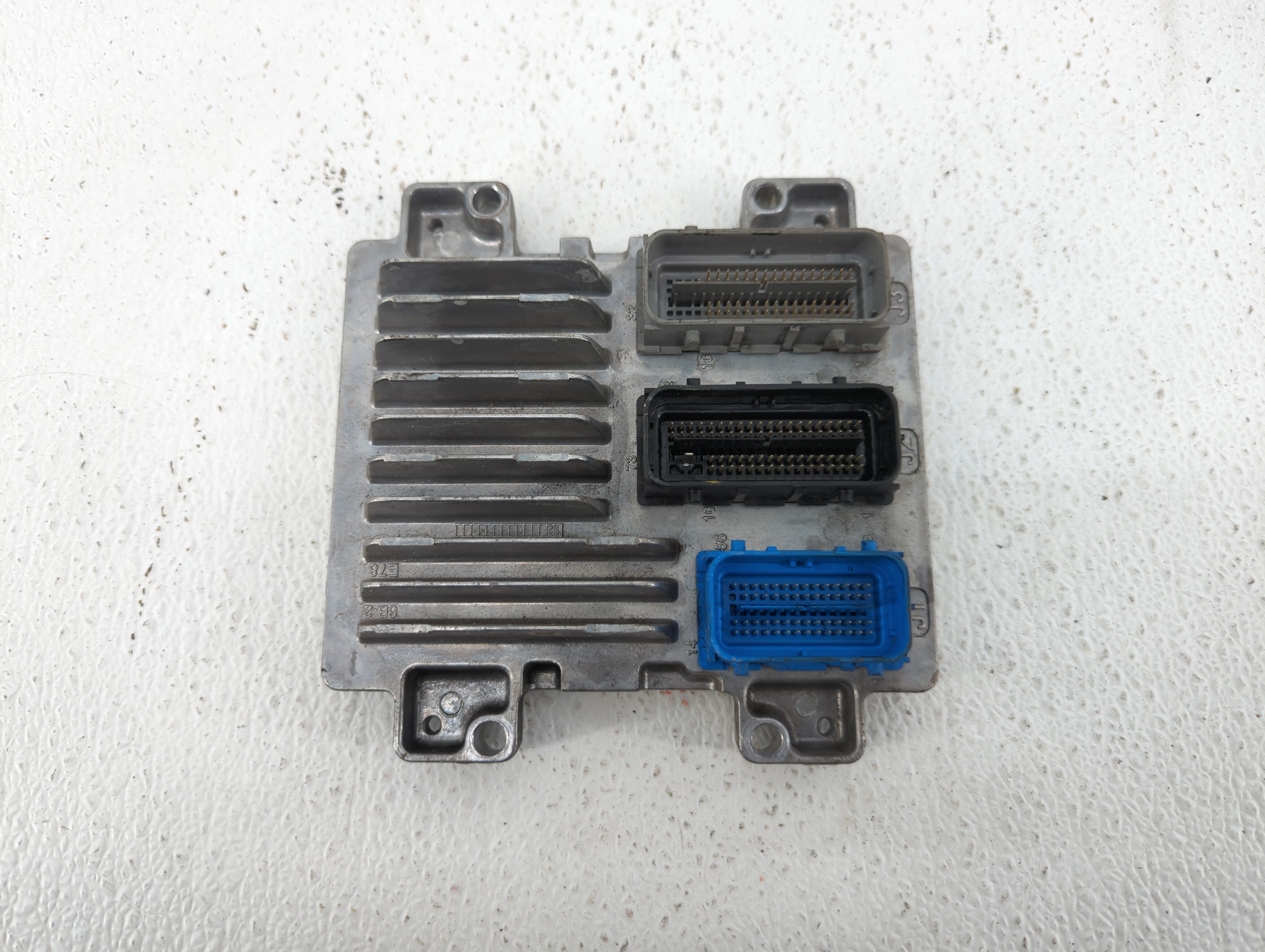 Picture of 2013-2016 Buick Encore Engine Control Computer Ecu Pcm Ecm Pcu Oem 512001