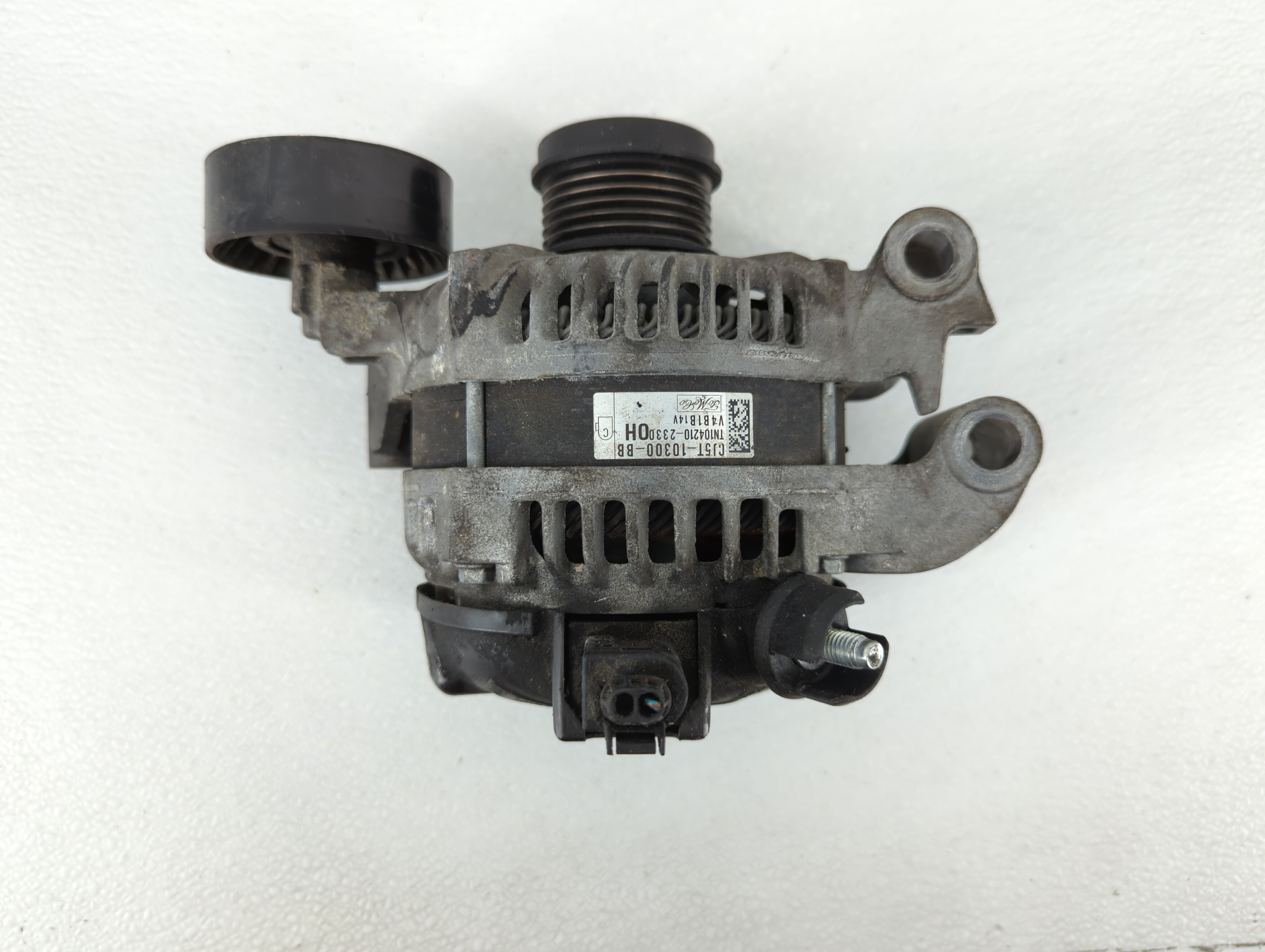 Picture of 2013-2019 Ford Escape Alternator Generator Charging Assembly Engine Oem 512946