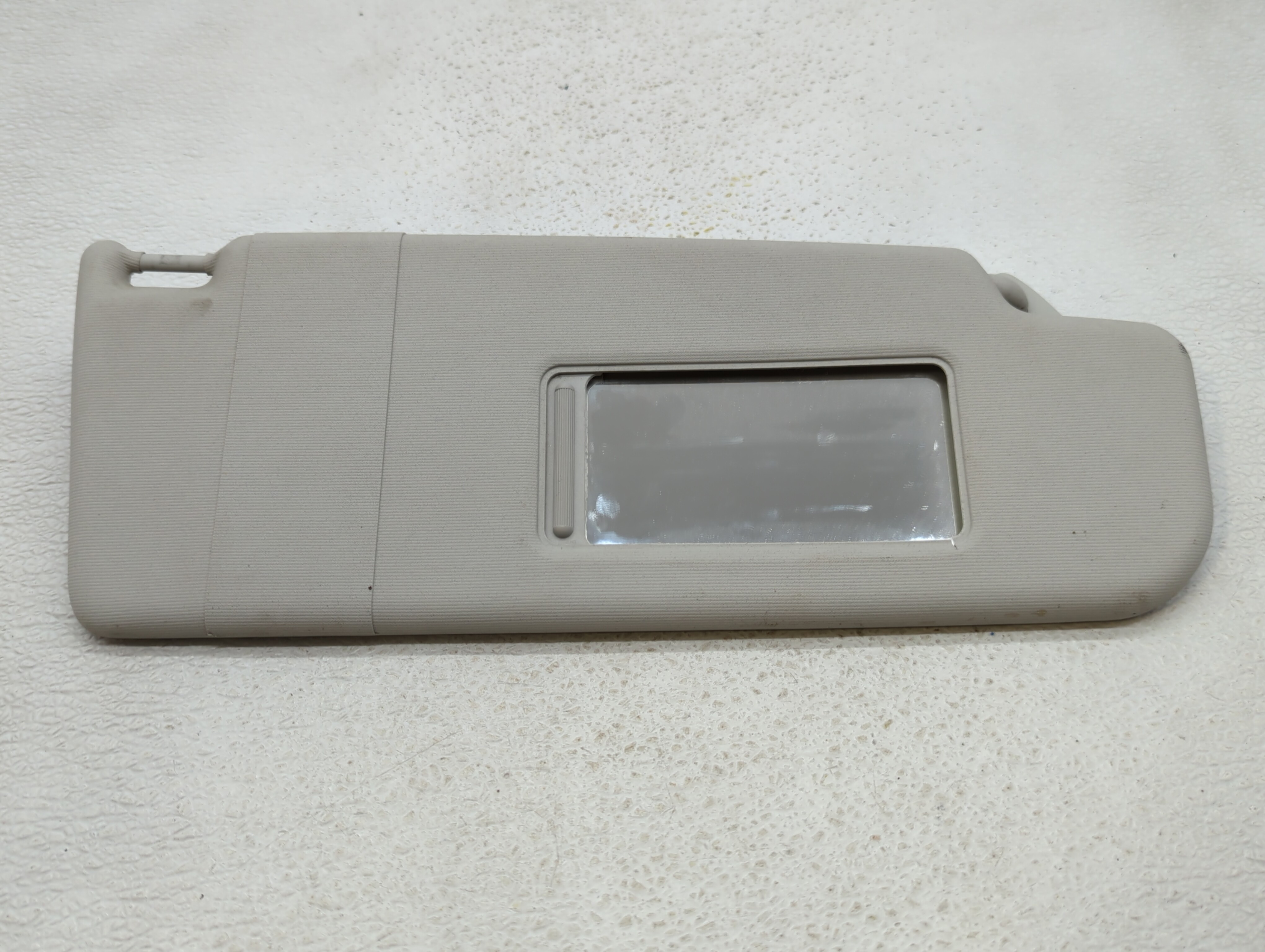 2011-2018 Volkswagen Jetta Passenger Sun Visor Mirror Right Sunvisor 513765 - Oemusedautoparts1.com