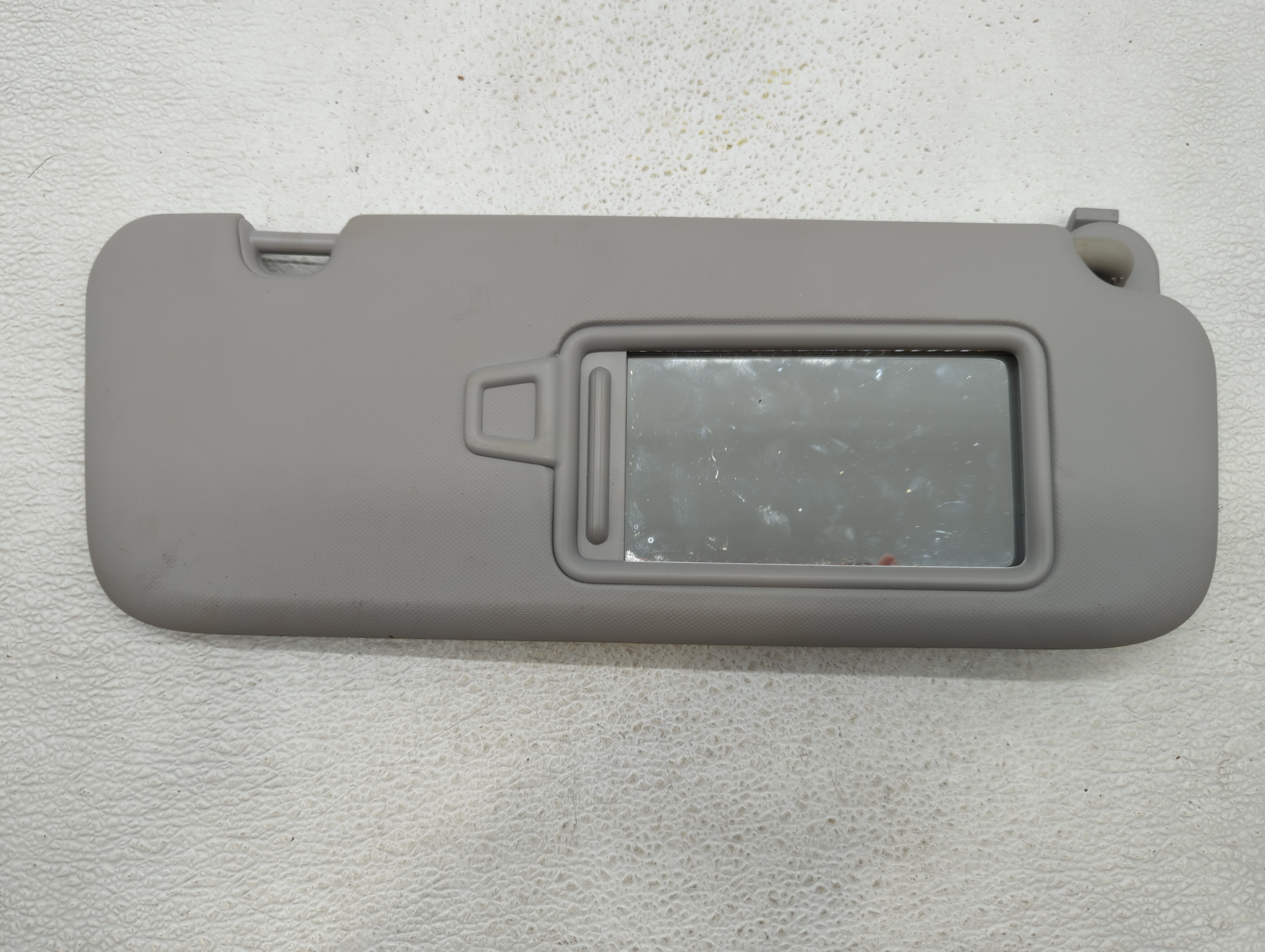 2017-2020 Hyundai Elantra Passenger Sun Visor Mirror Right Sunvisor Grey 514609 - Oemusedautoparts1.com