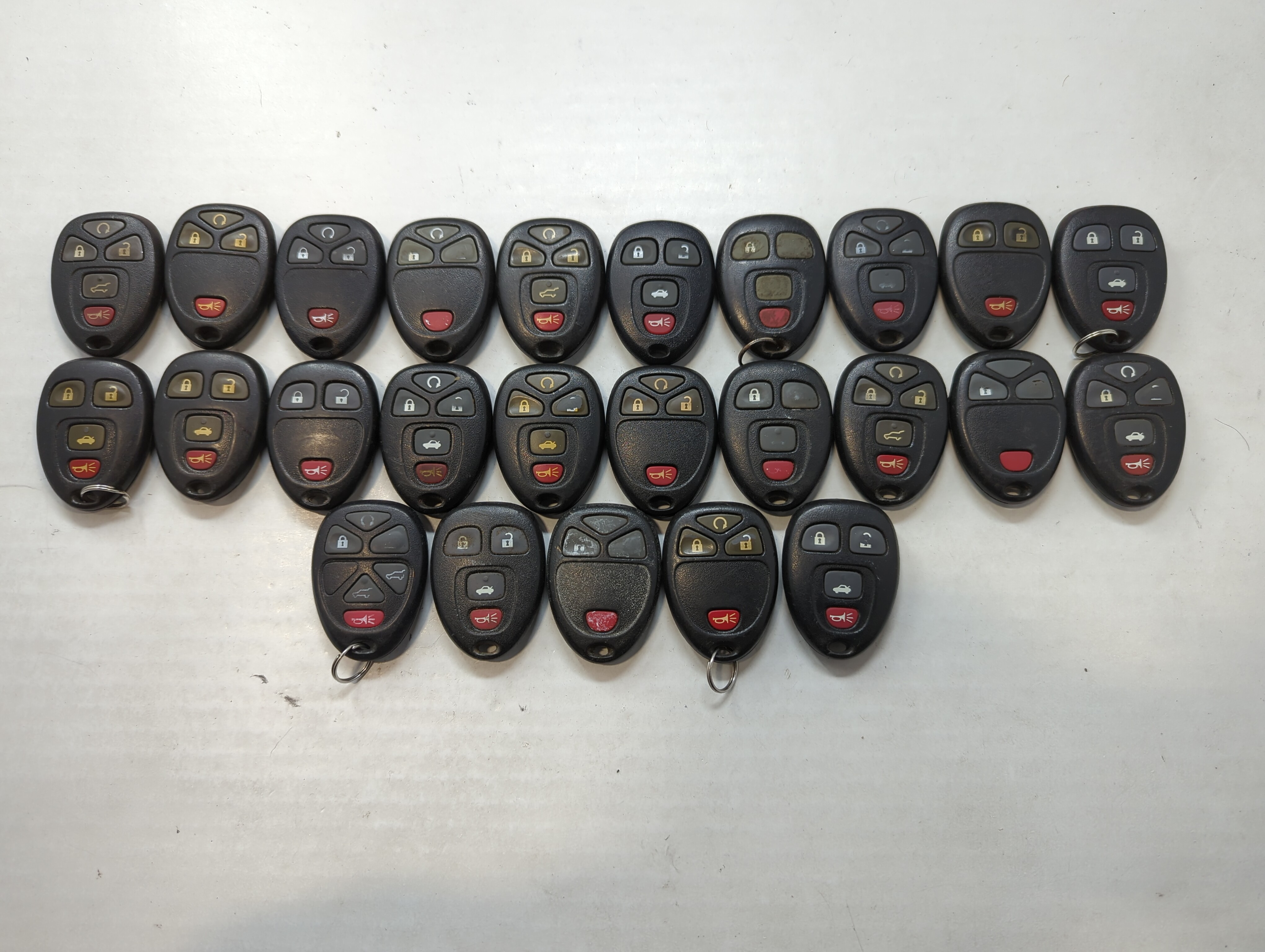 Lot of 25 Chevrolet Keyless Entry Remote Fob OUC60270 | OUC60221 517313 - Oemusedautoparts1.com
