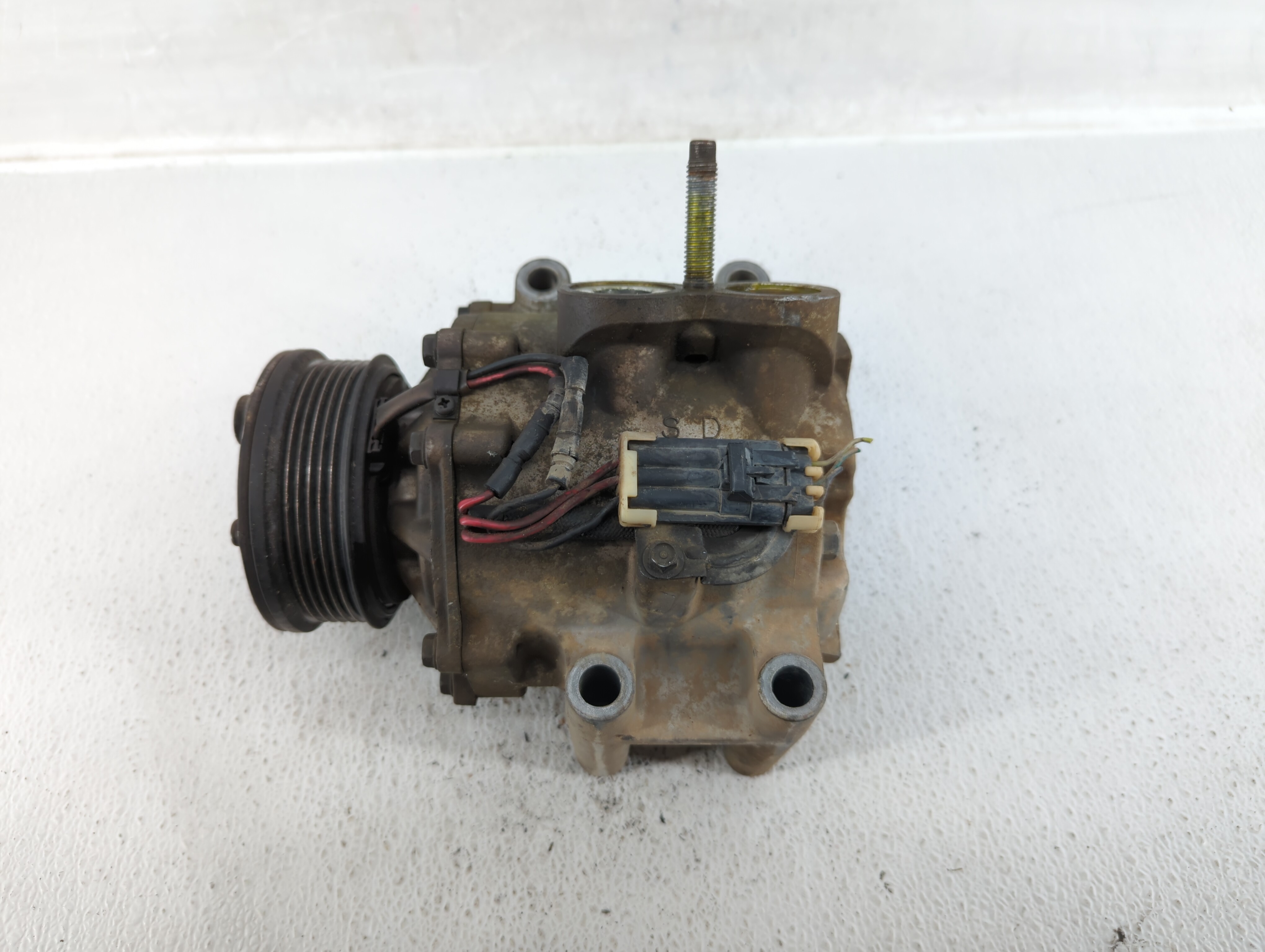 Picture of 2017-2018 Chevrolet Silverado 2500 Air Conditioning A/c Ac Compressor Oem 521269