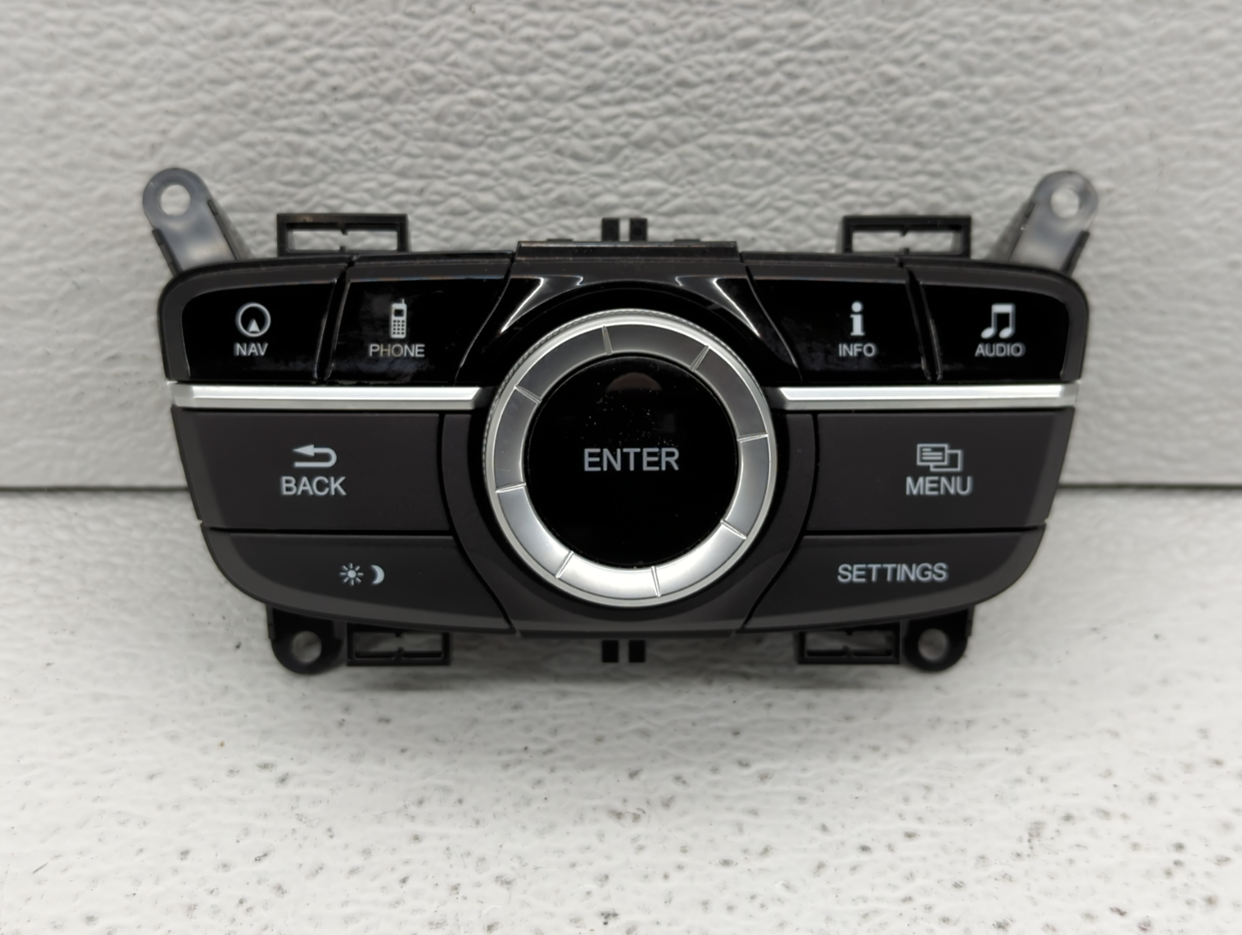 2015-2018 Acura Tlx Radio Control Panel 522486 - Oemusedautoparts1.com
