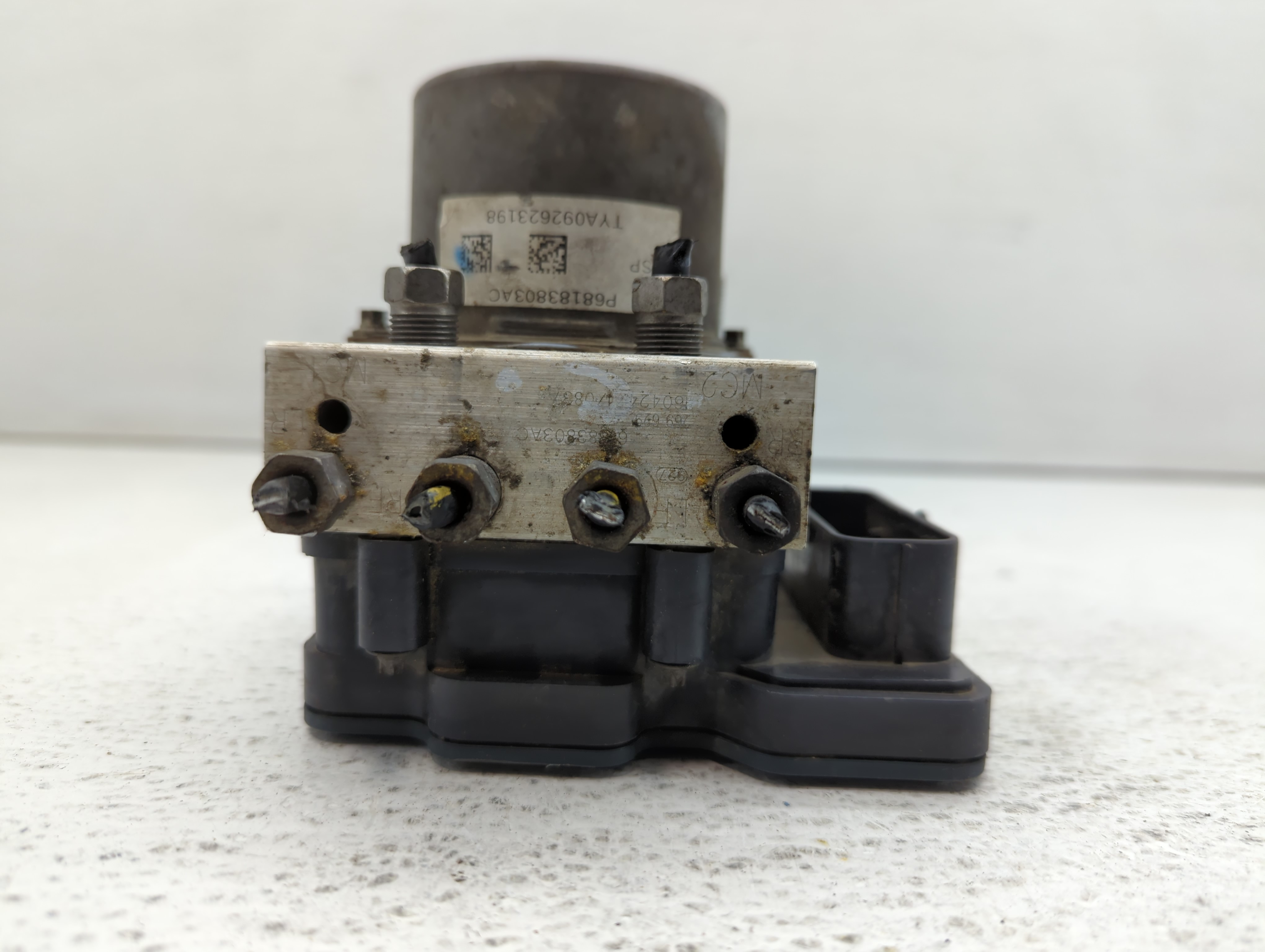 Picture of Dodge Caravan Abs Pump Control Module 523366