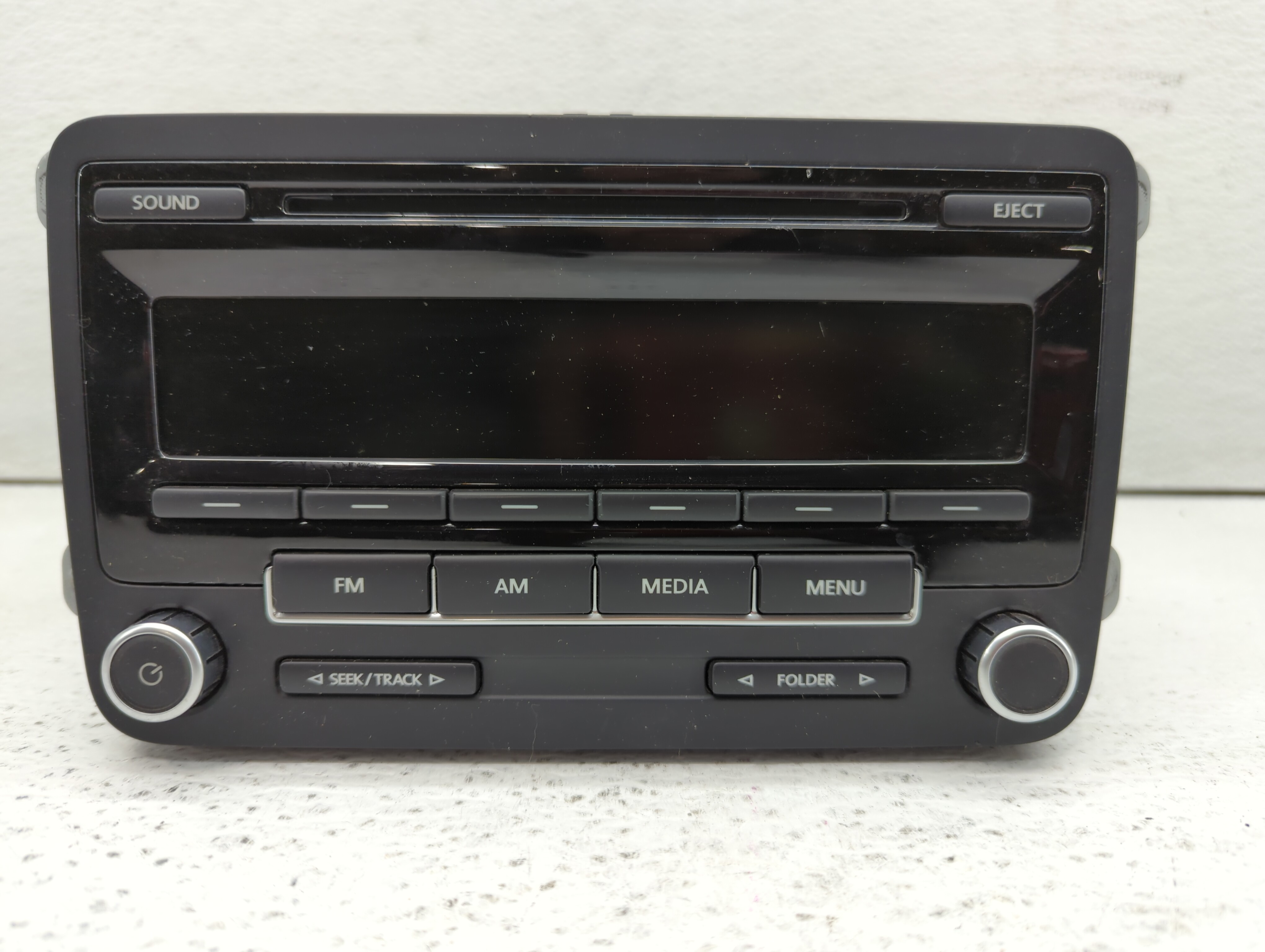 2009-2017 Volkswagen Tiguan Am Fm Cd Player Radio Receiver 523718 - Oemusedautoparts1.com