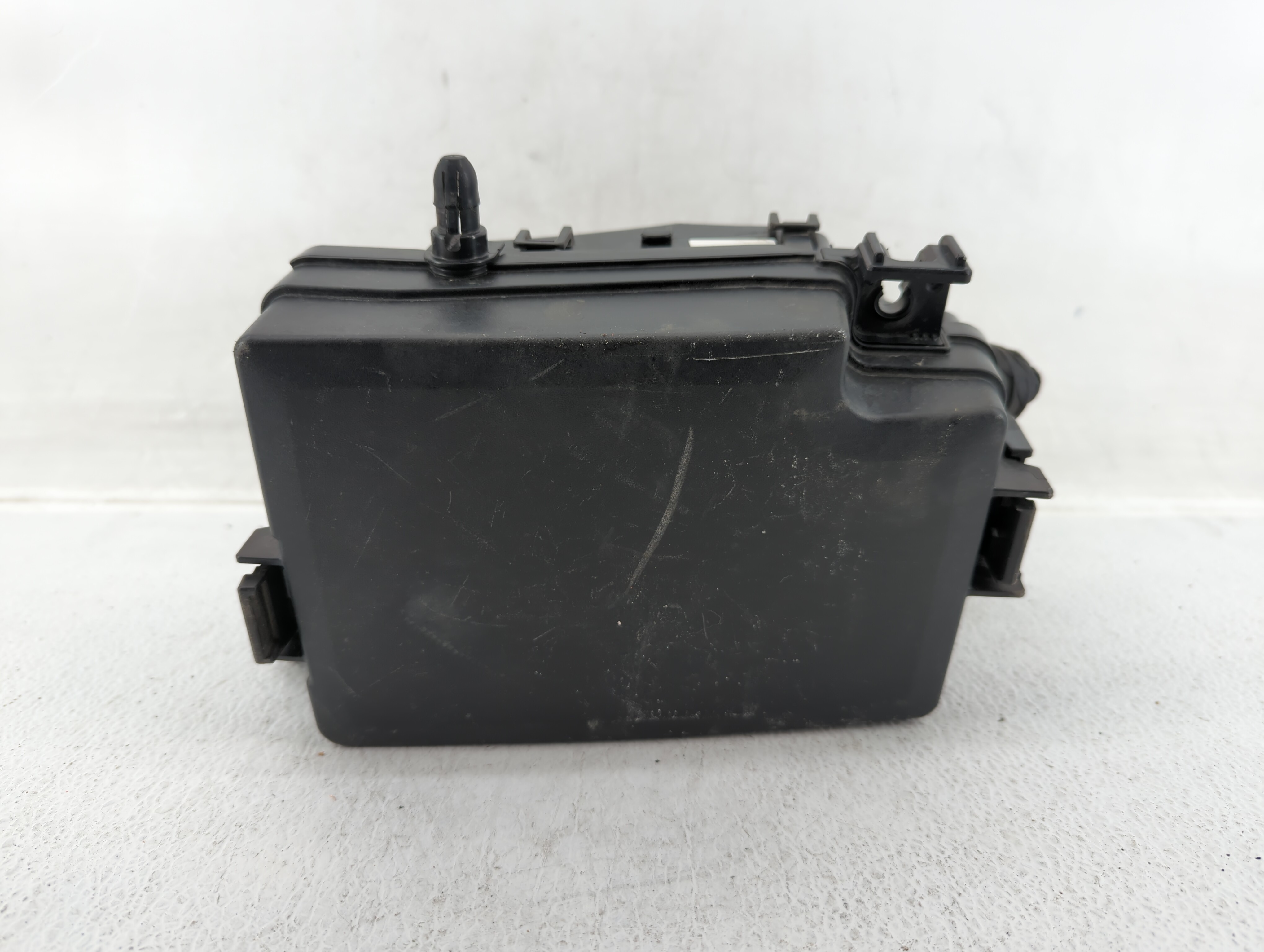 2017-2017 Hyundai Elantra Fusebox Fuse Box Relay Module 91200f3261aa 524030 - Oemusedautoparts1.com