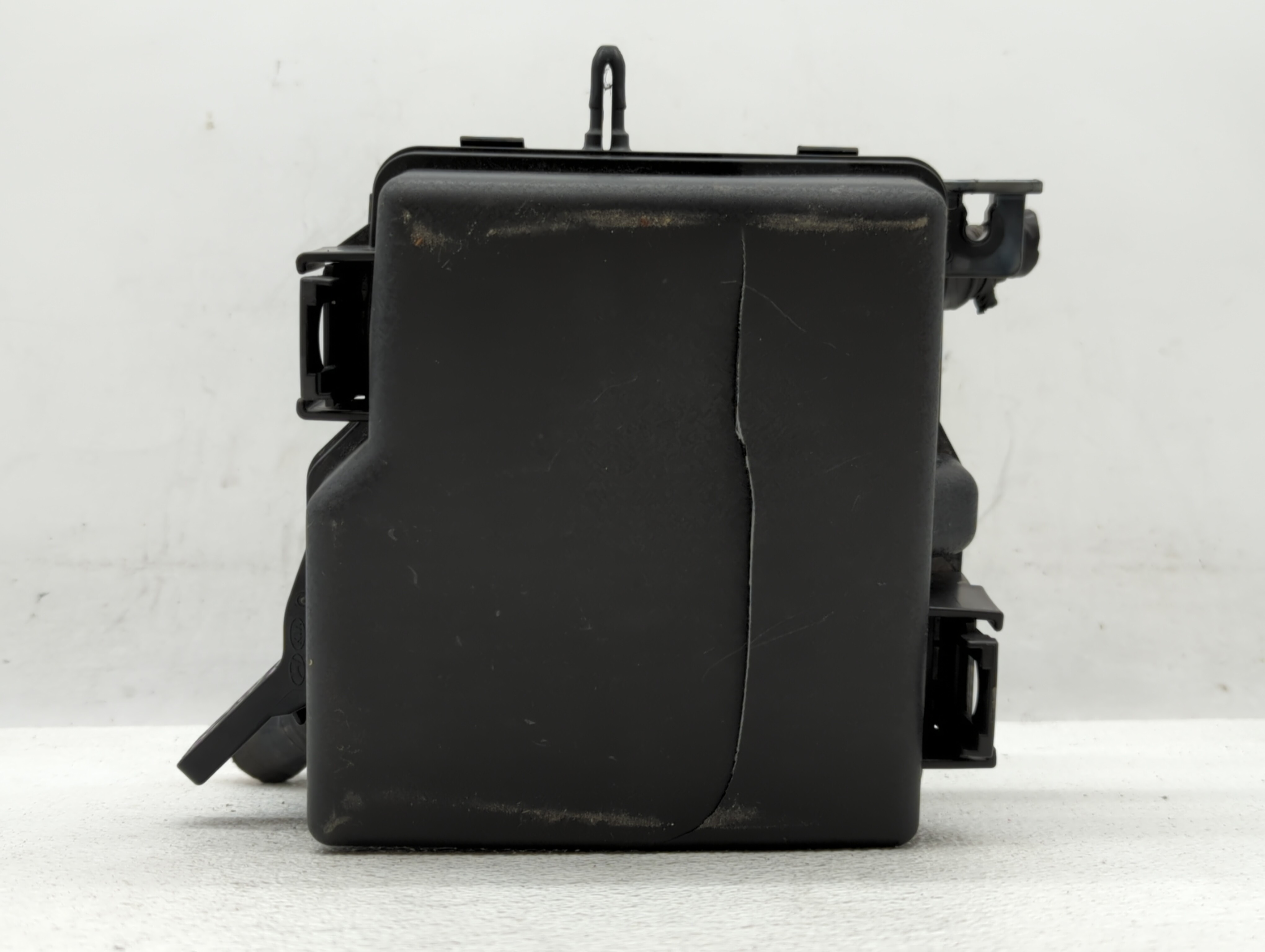 Picture of 2019-2020 Kia Sorento Fusebox Fuse Box Relay Module 91941-c6220 524076