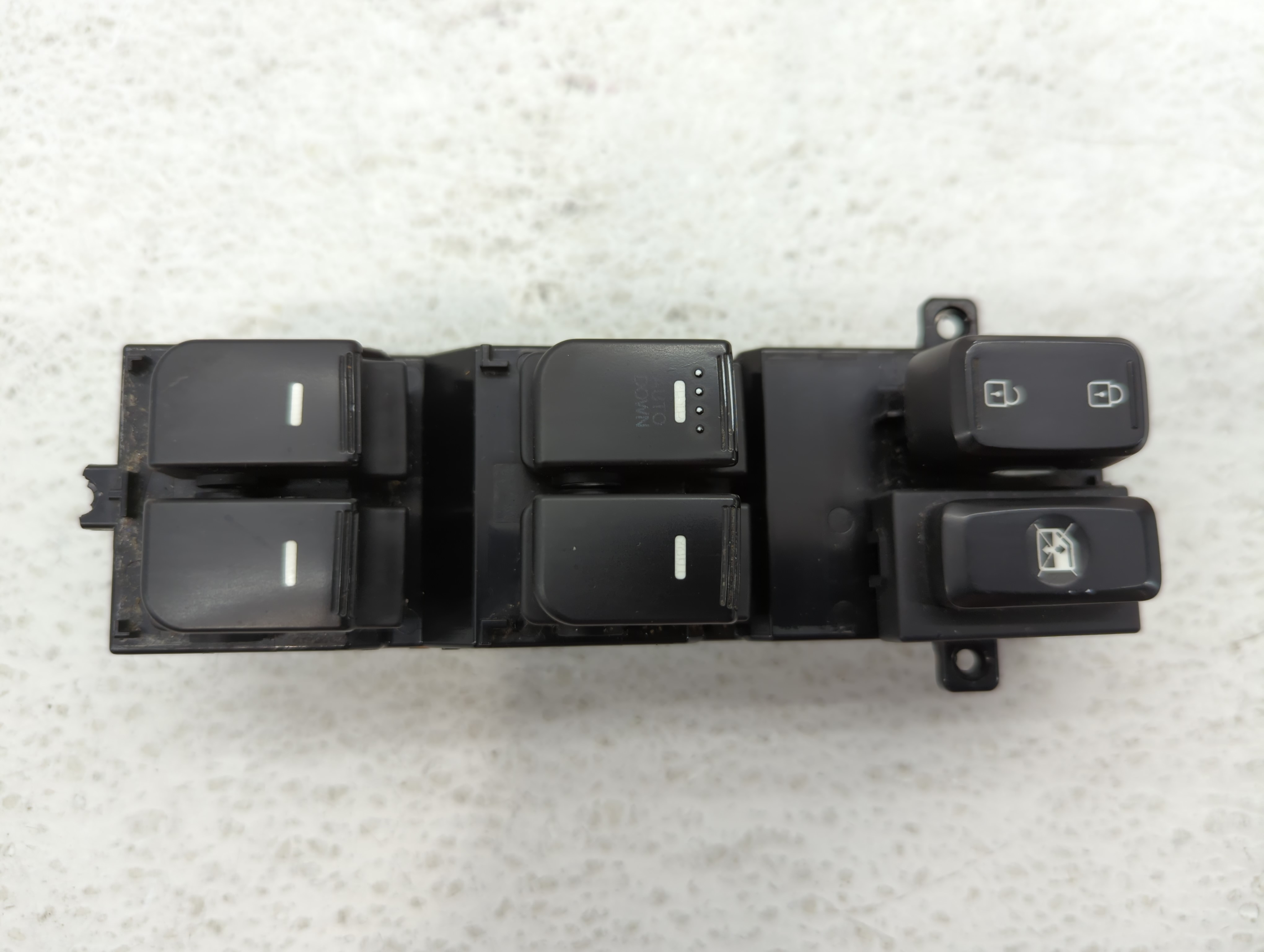 2014-2015 Kia Optima Driver Left Door Master Power Window Switch 524338 - Oemusedautoparts1.com