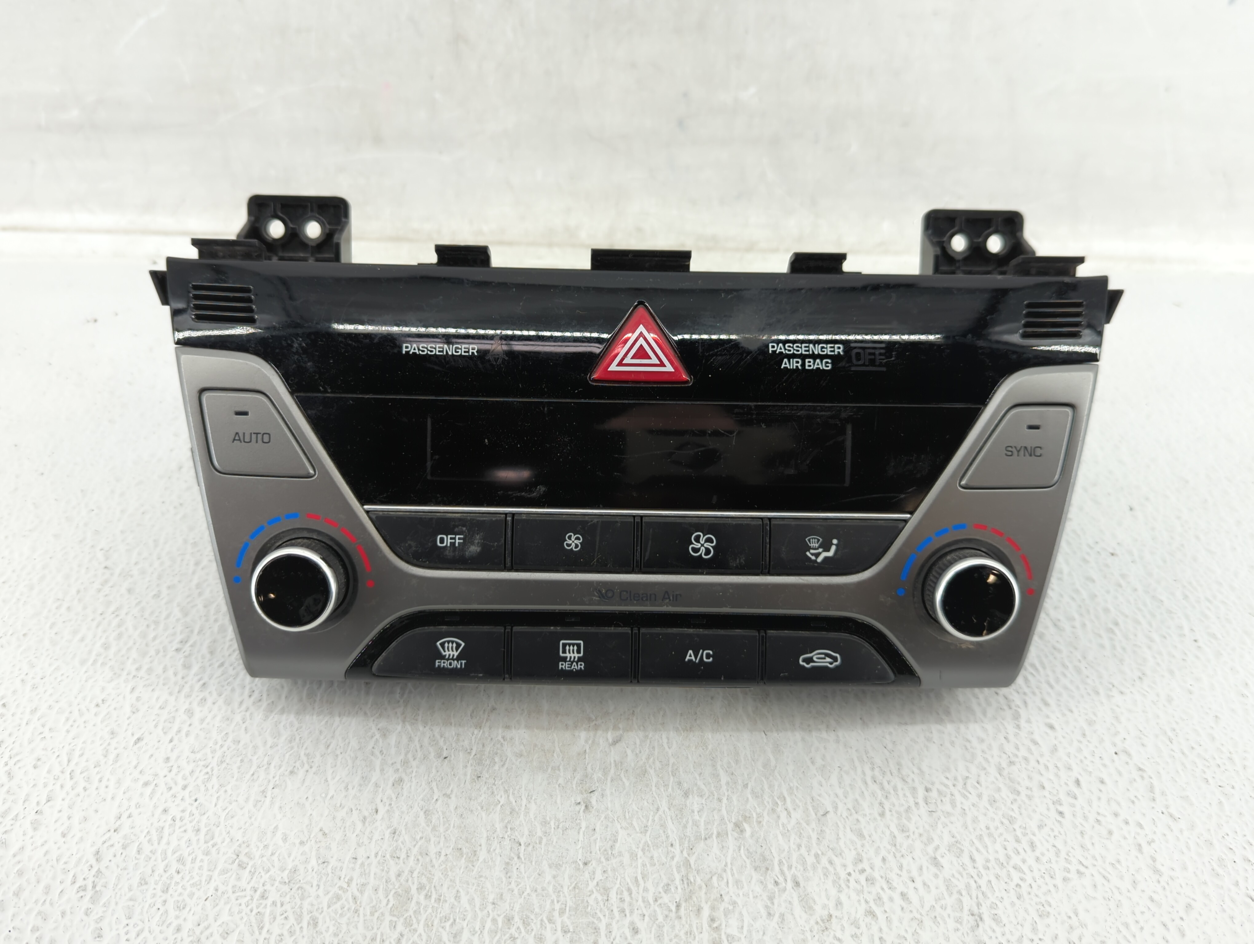 Hyundai Elantra Ac Heater Climate Control 97250-f2231ret 525209 - Oemusedautoparts1.com