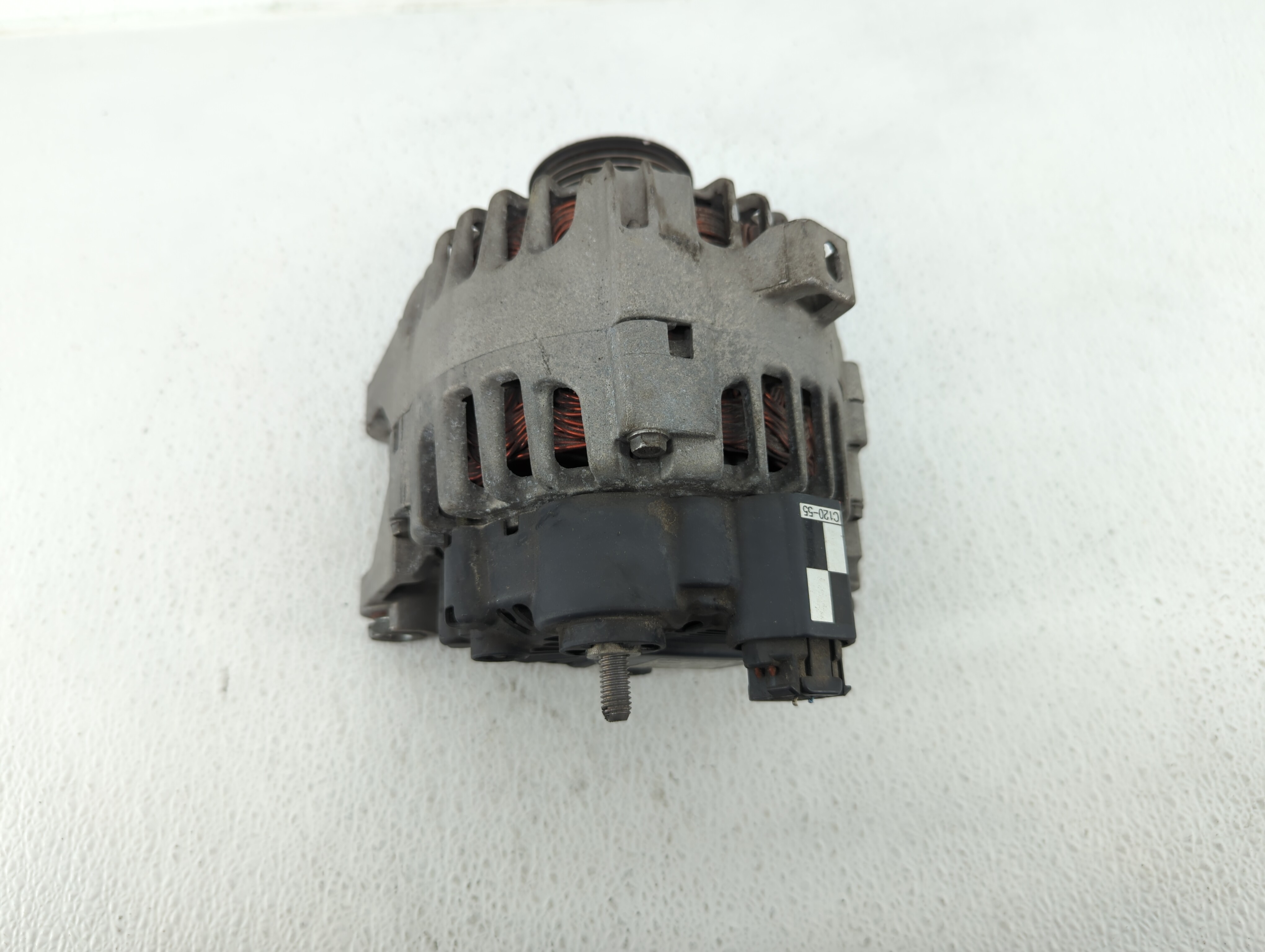 Picture of 2013 Hyundai Genesis Alternator Generator Charging Assembly Engine Oem 527092