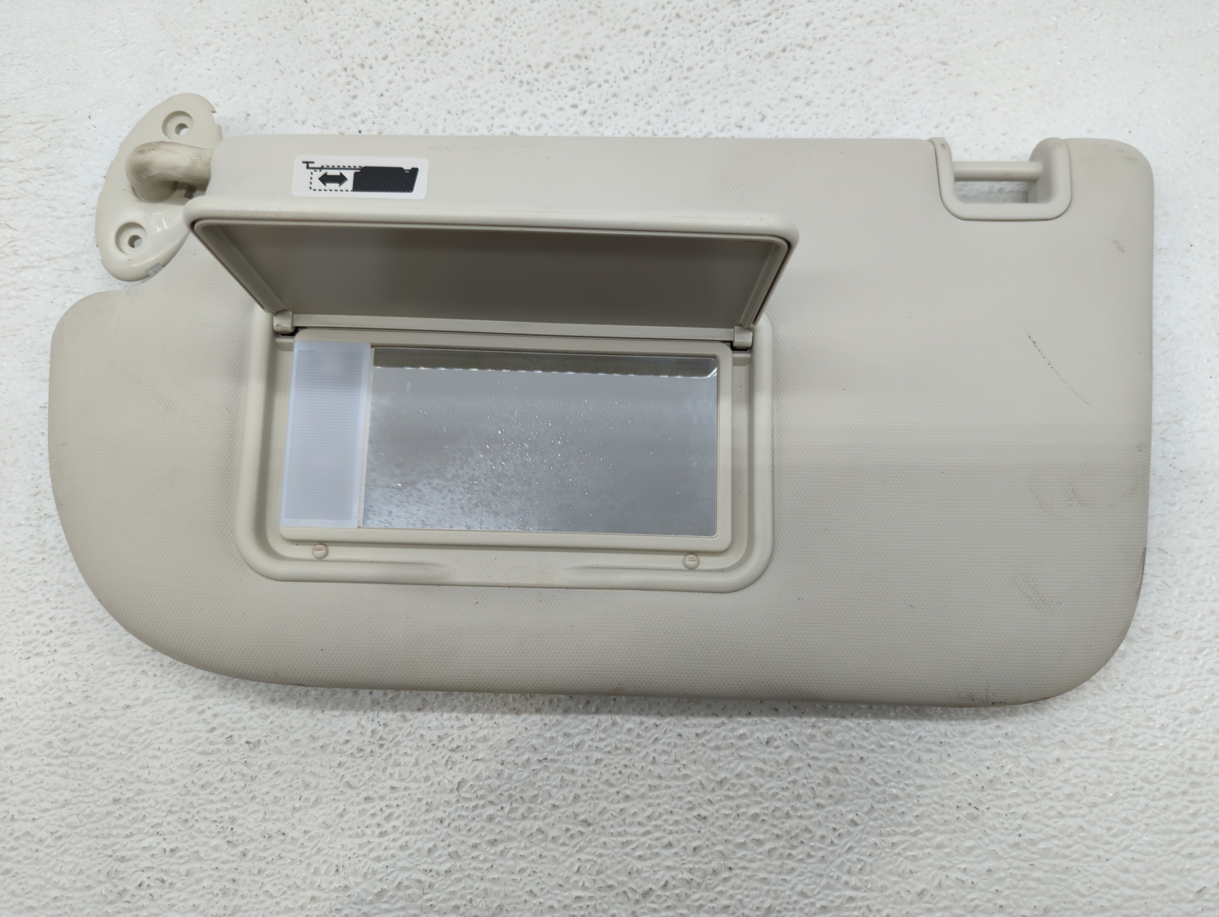 Picture of 2013-2019 Ford Escape Driver Sun Visor Mirror Left Sunvisor Ivory 527294