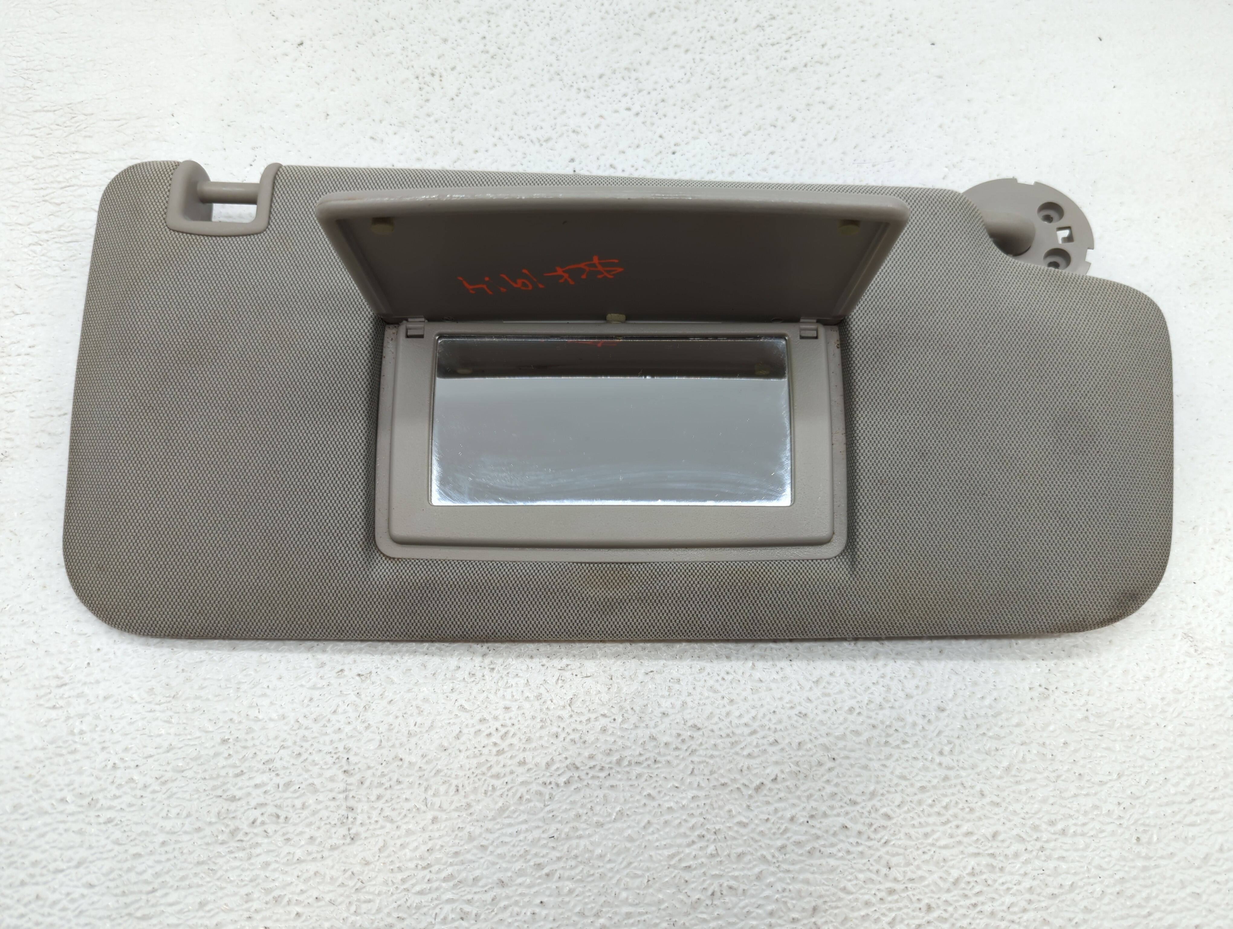 Picture of 2015-2016 Chevrolet Trax Passenger Sun Visor Mirror Right Sunvisor Grey 527630