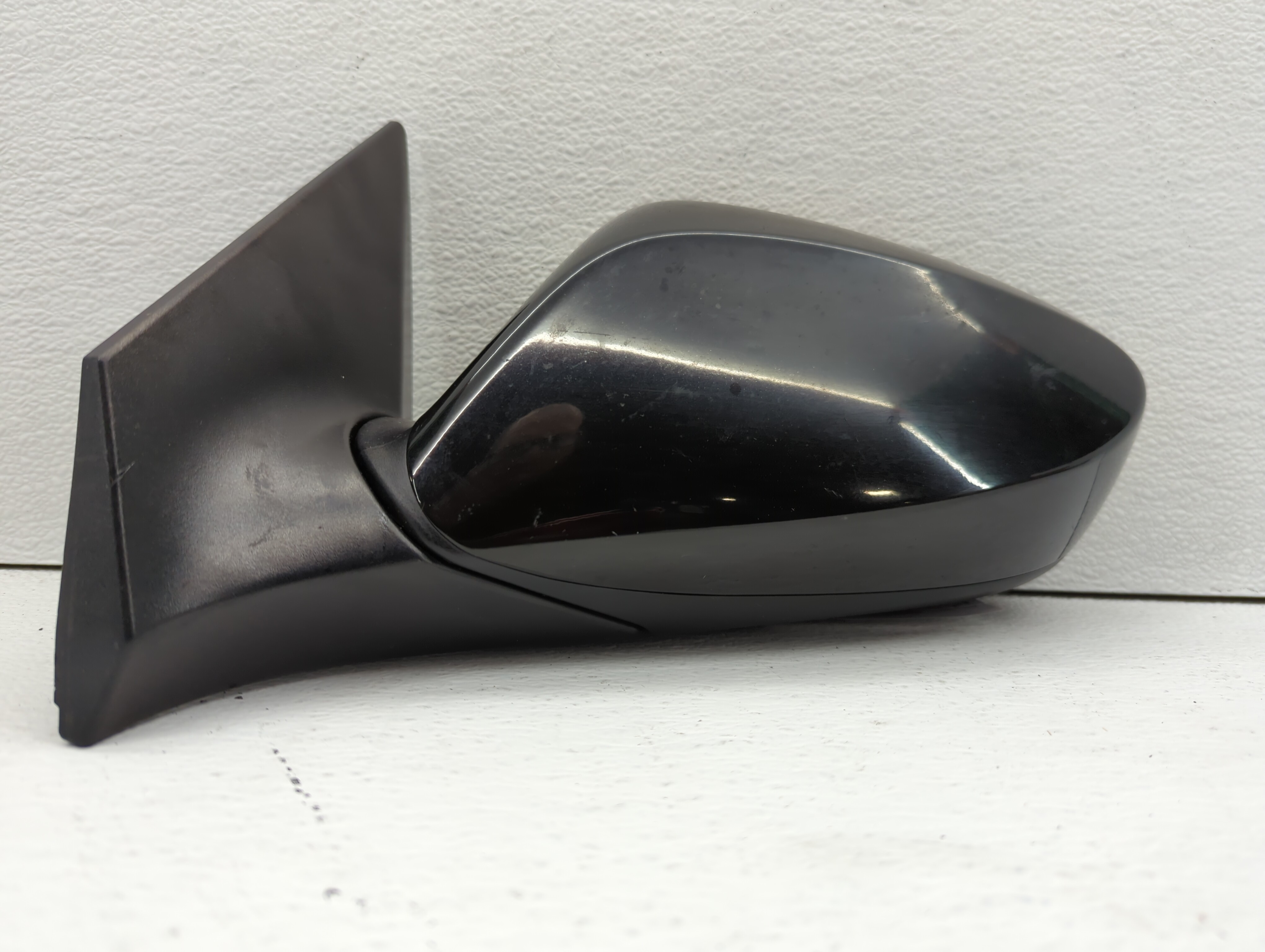 2014-2016 Hyundai Elantra Driver Left Side View Power Door Mirror 527778 - Oemusedautoparts1.com