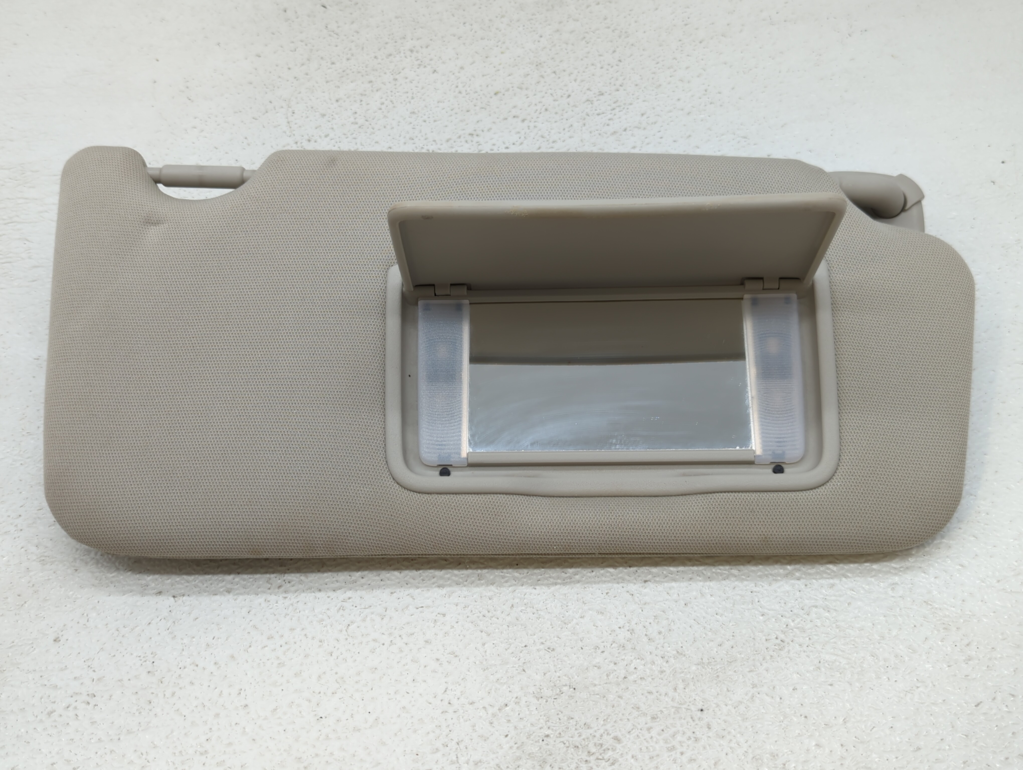 2010-2014 Subaru Legacy Passenger Sun Visor Mirror Right Sunvisor 528403 - Oemusedautoparts1.com