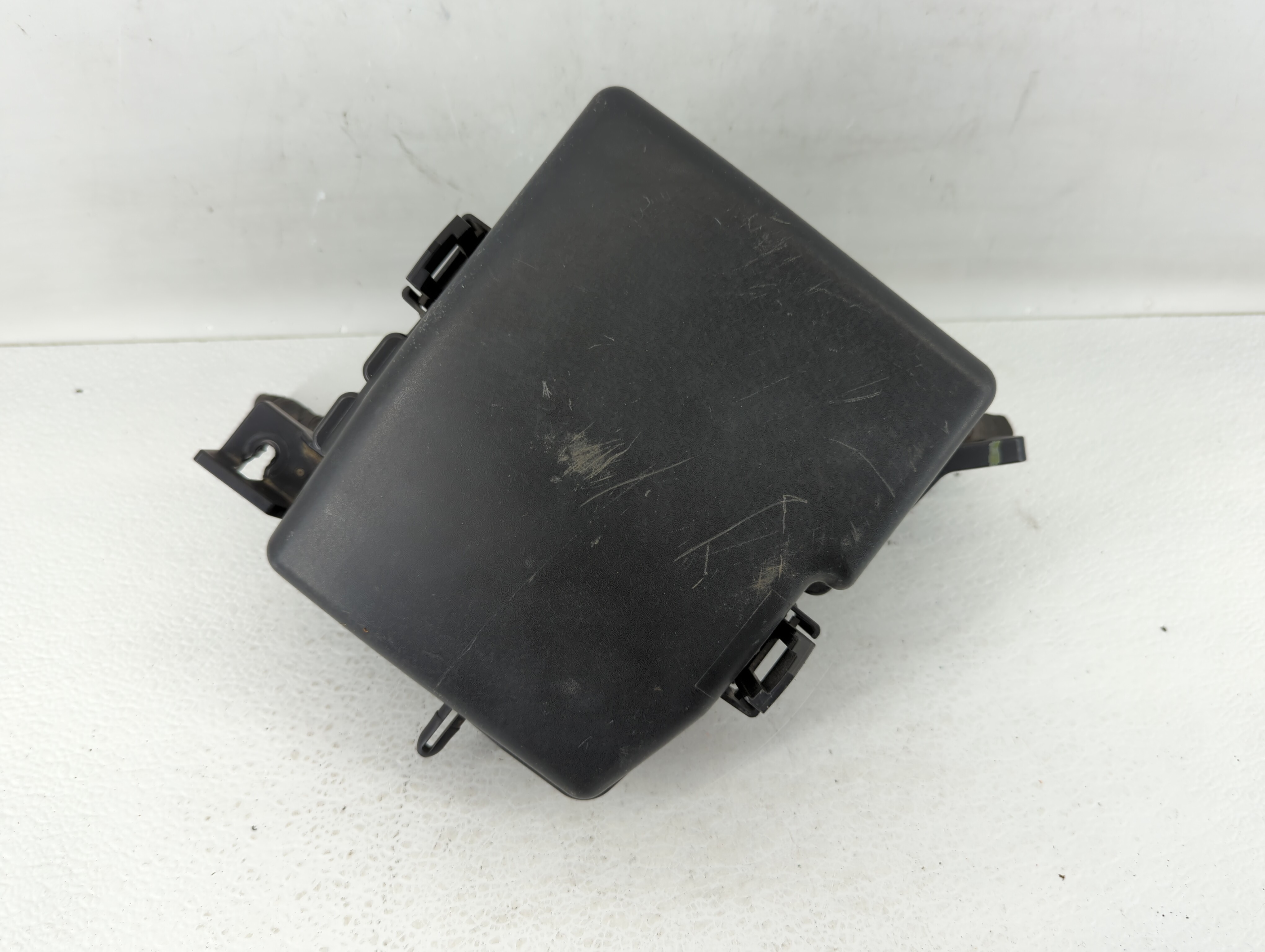 2011-2014 Hyundai Sonata Fusebox Fuse Box Relay Module 91950-3s711 532009 - Oemusedautoparts1.com