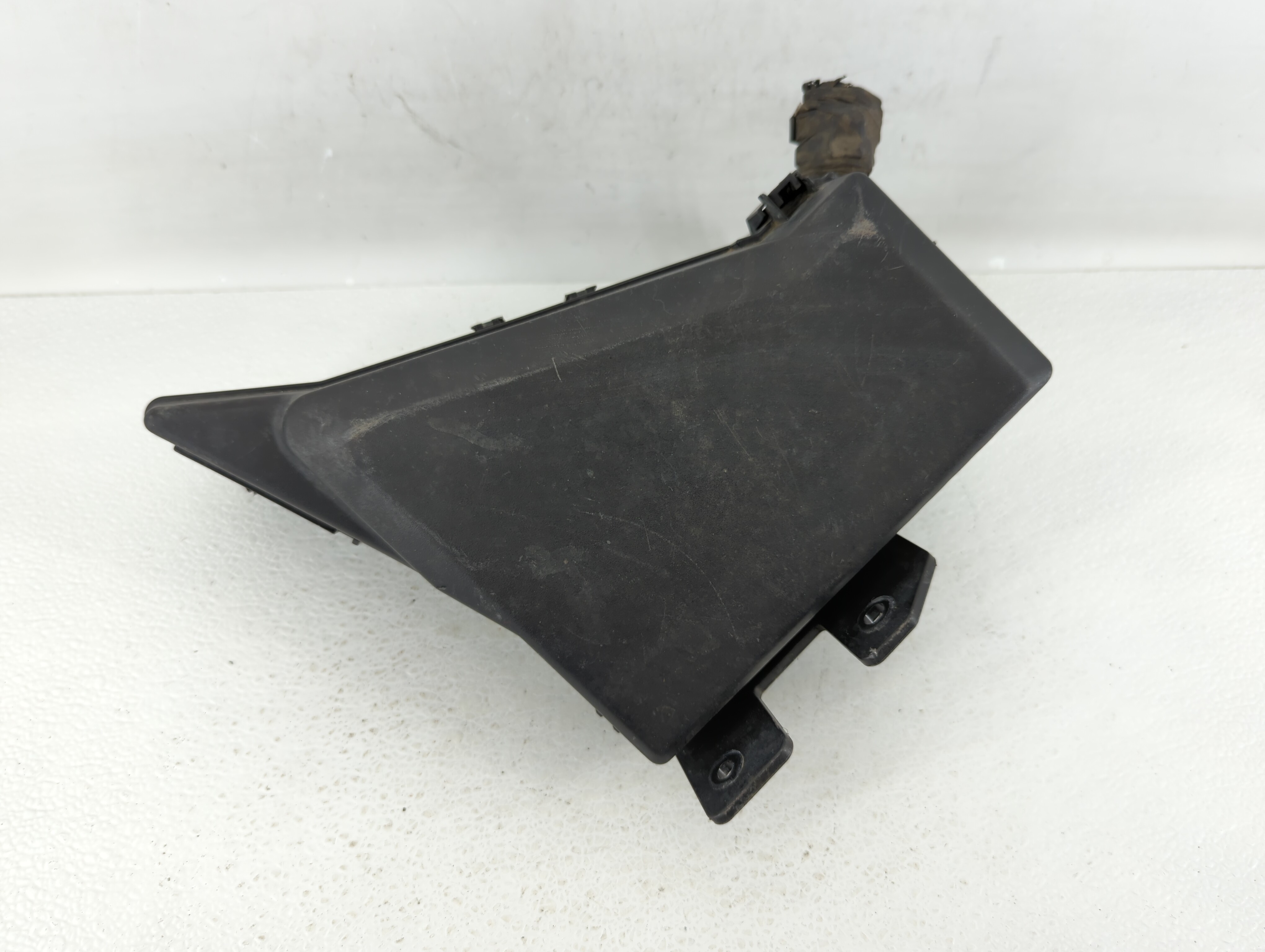 2010-2014 Subaru Legacy Fusebox Fuse Box Relay Module Mb503200b 533598 - Oemusedautoparts1.com