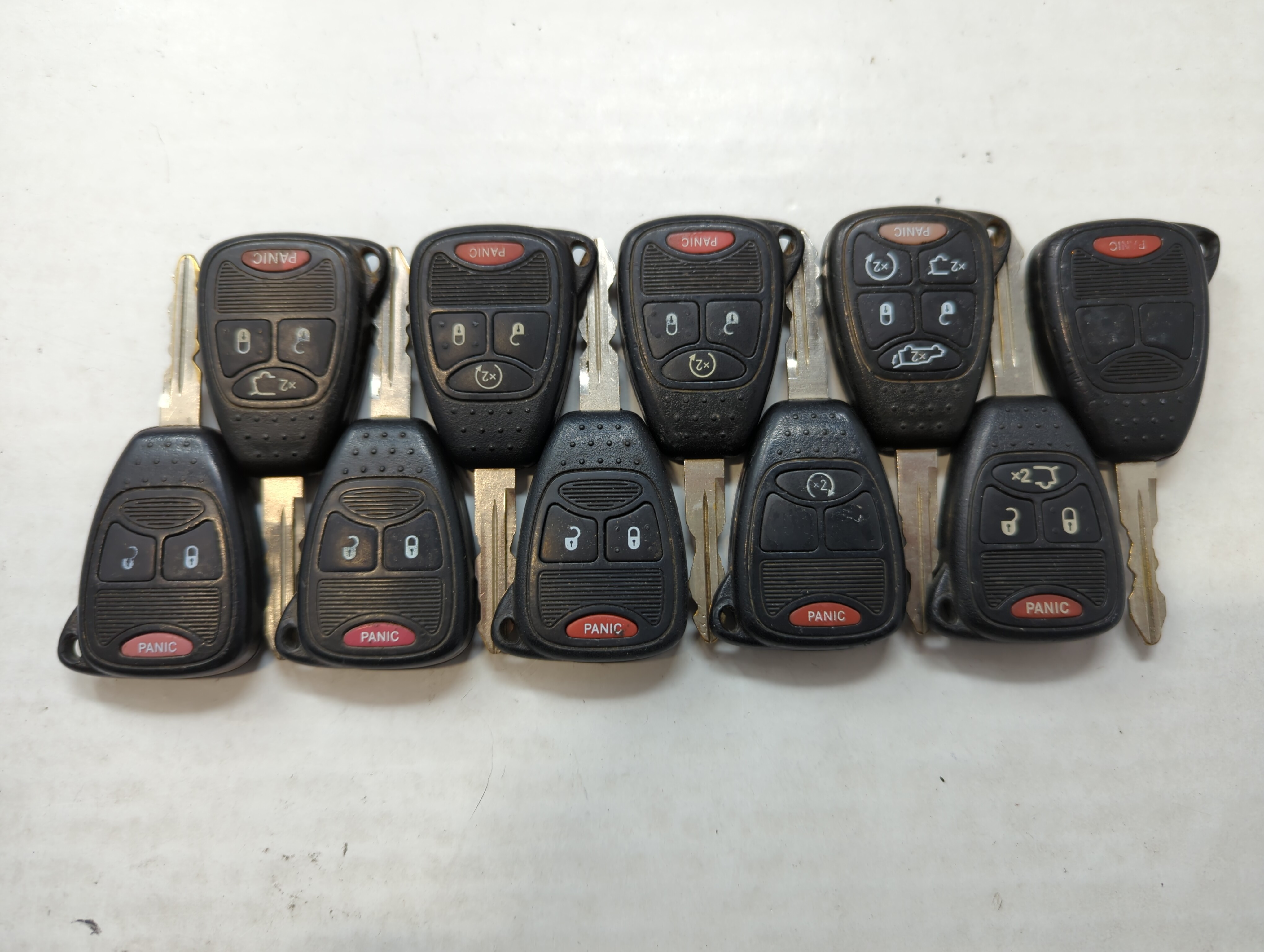 Lot of 10 Jeep Keyless Entry Remote Fob OHT692715AA | M3N5WY72XX | 533802 - Oemusedautoparts1.com