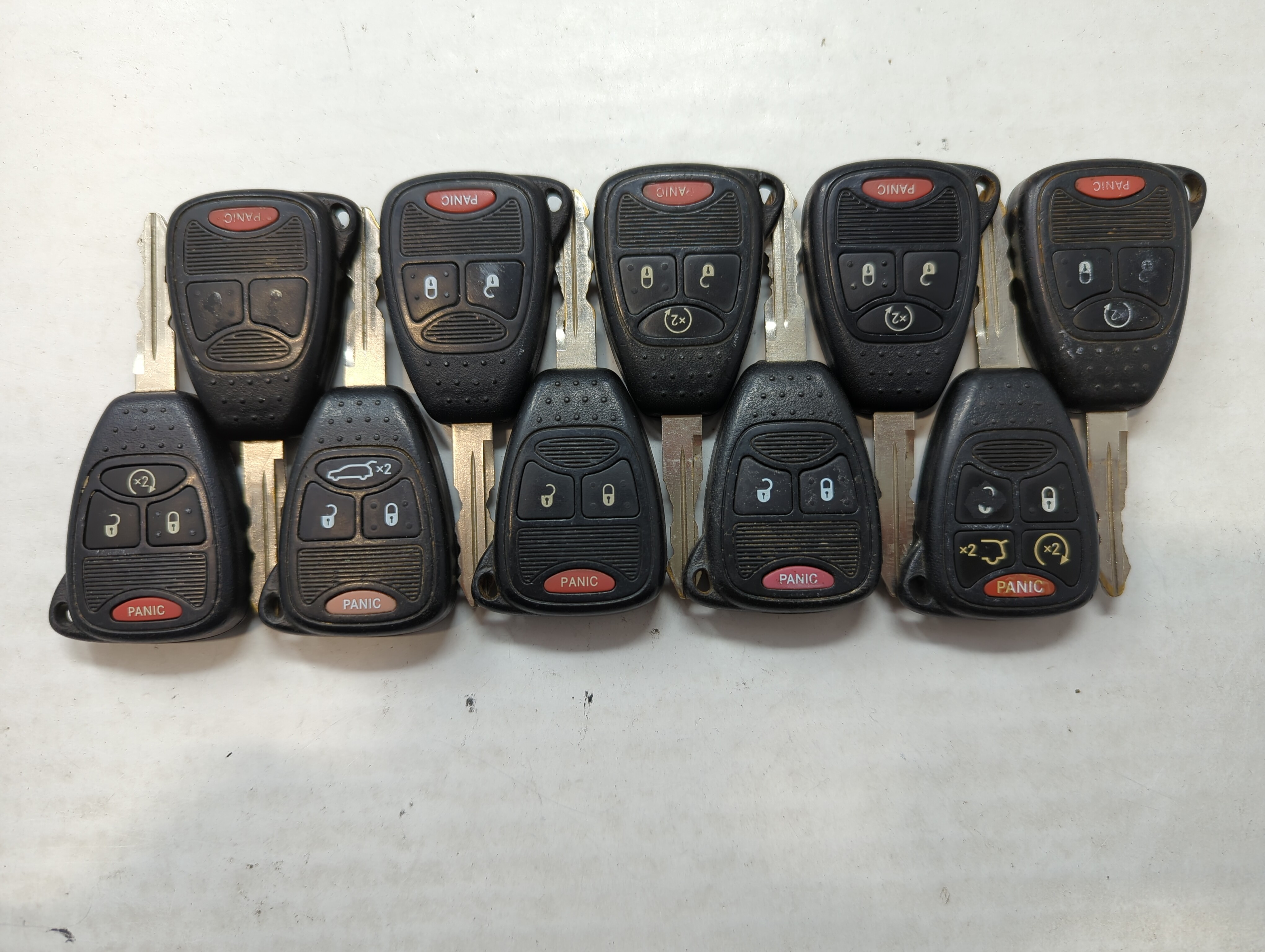 Lot of 10 Jeep Keyless Entry Remote Fob OHT691713AA | OHT692427AA | 533890 - Oemusedautoparts1.com