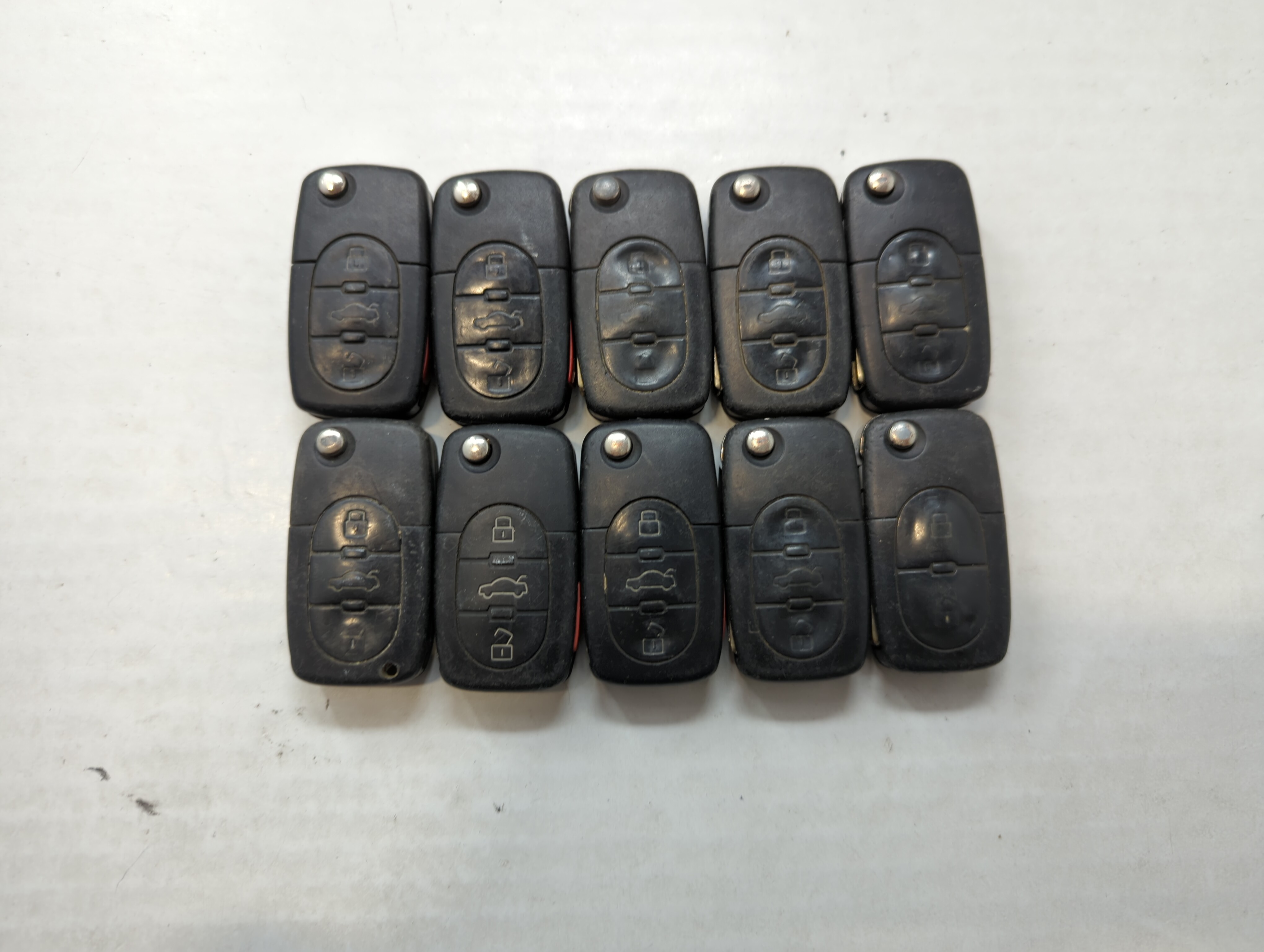 Lot of 10 Audi Keyless Entry Remote Fob MYT8Z0837231 | MZ241081963 MIXED 533906 - Oemusedautoparts1.com