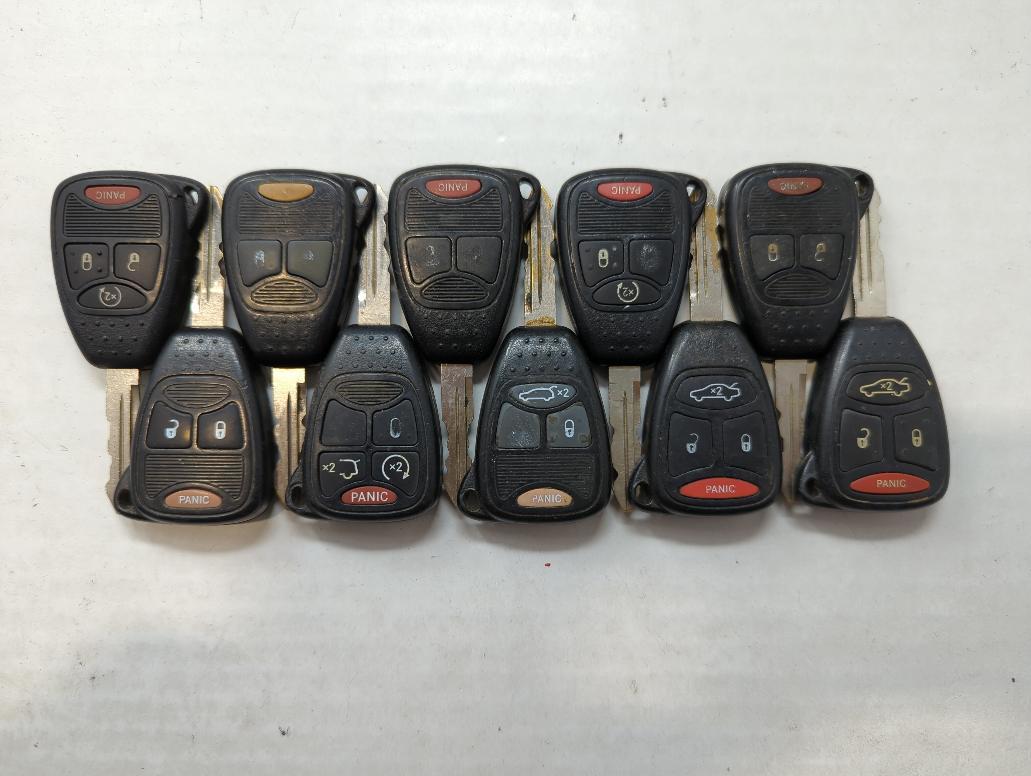 Lot of 10 Jeep Keyless Entry Remote Fob OHT692715AA | M3N5WY72XX | 533935 - Oemusedautoparts1.com