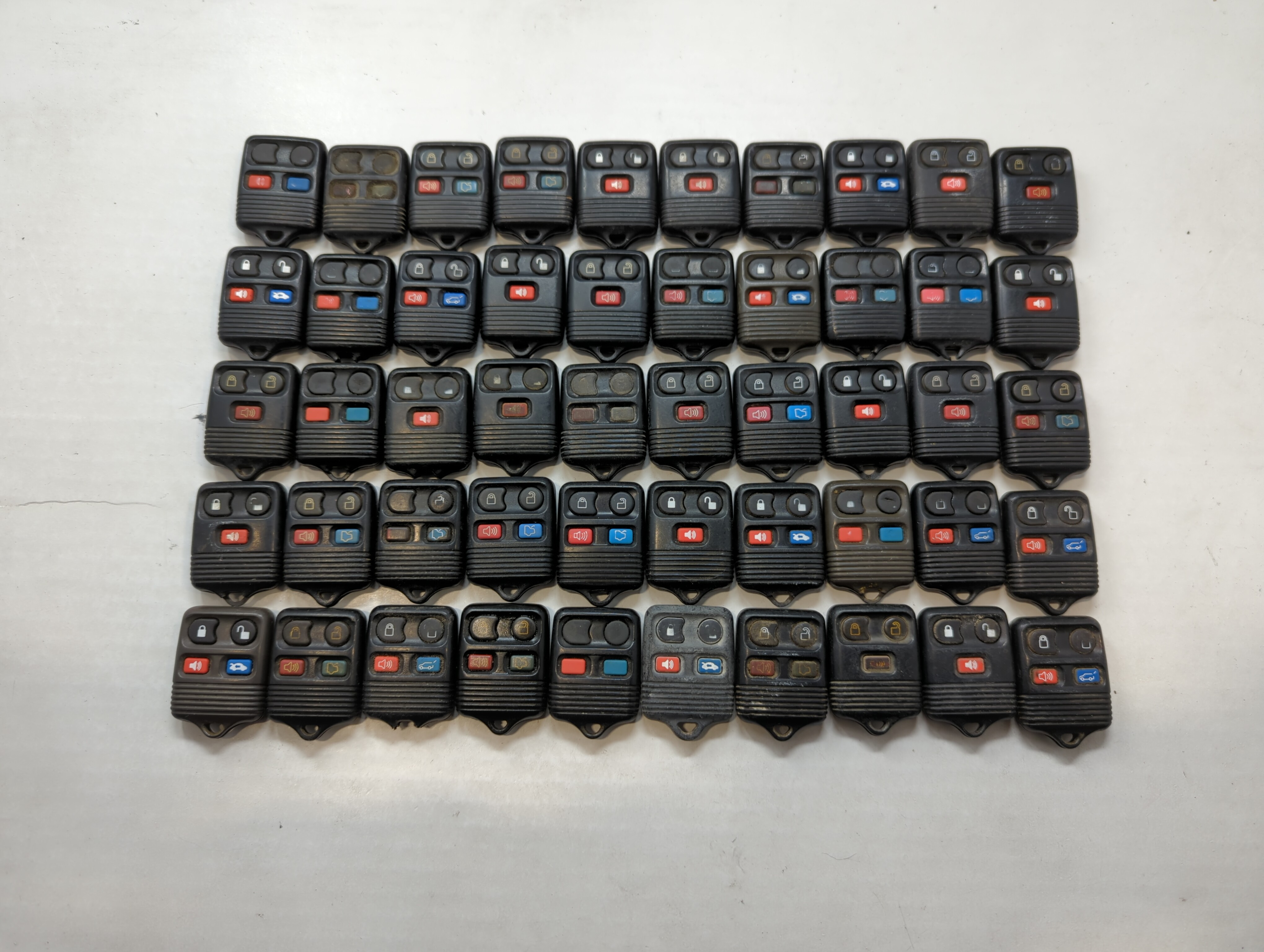 Lot of 50 Ford Keyless Entry Remote Fob 533947 - Oemusedautoparts1.com