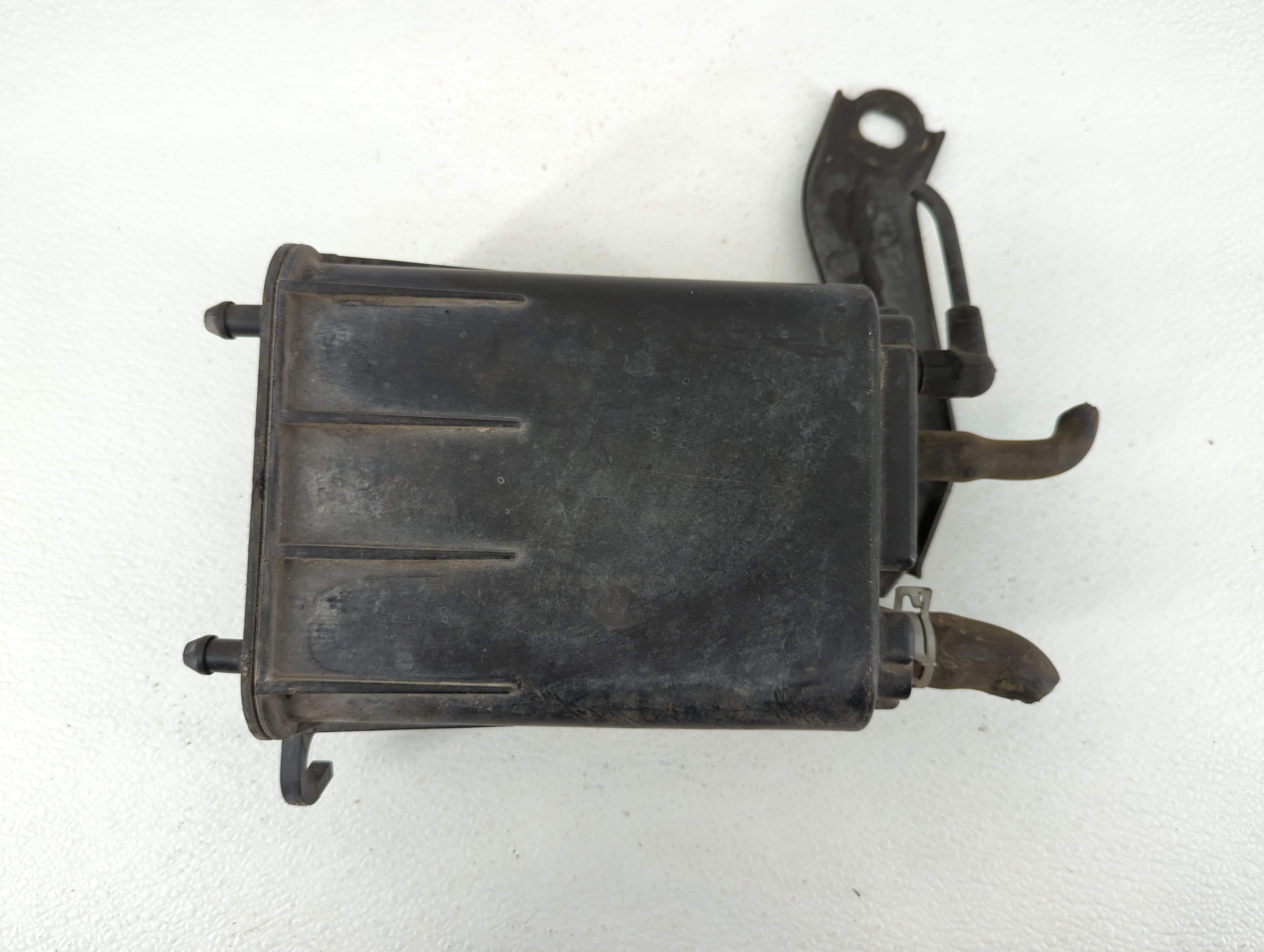 Picture of 1997 Jeep Wrangler Fuel Vapor Charcoal Canister 534197
