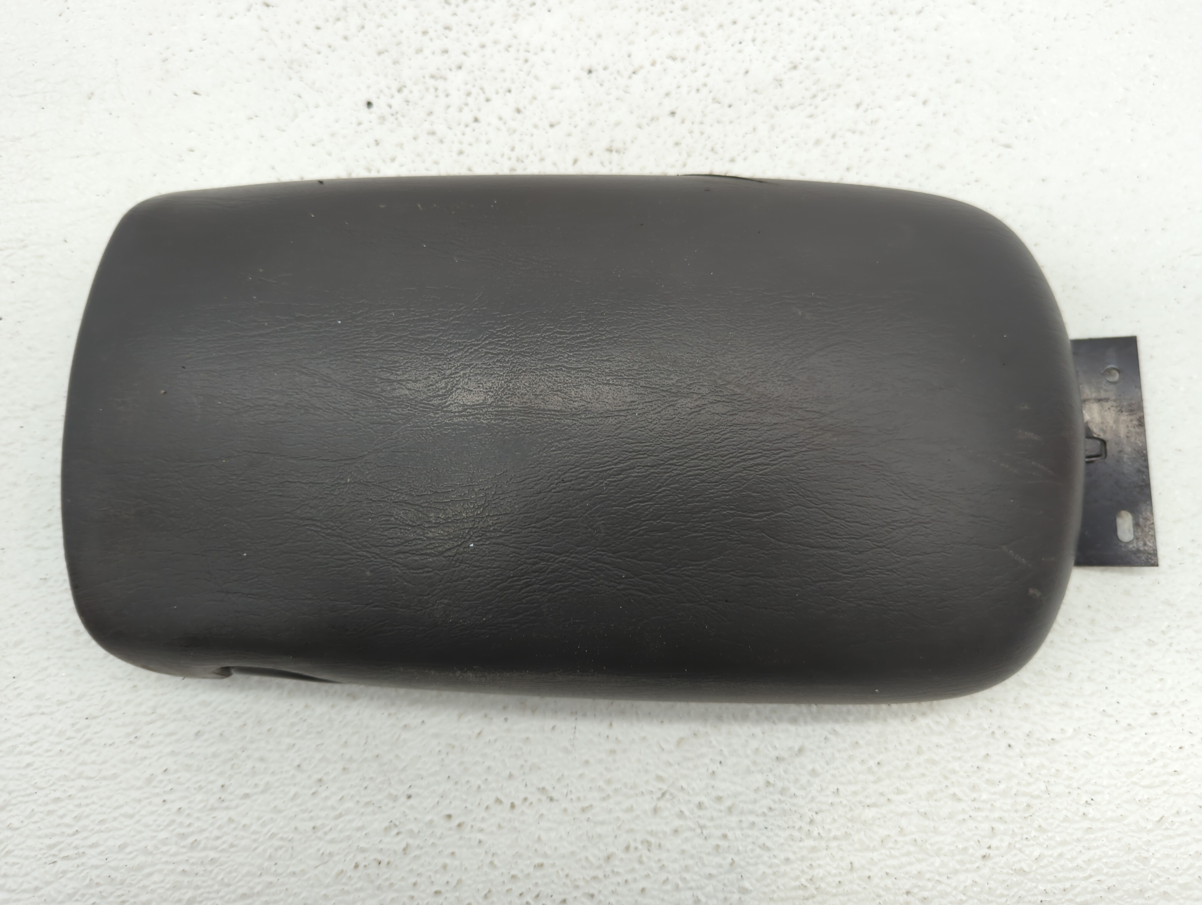 2000-2004 Buick Regal Center Console Armrest Cover Lid 535145 - Oemusedautoparts1.com