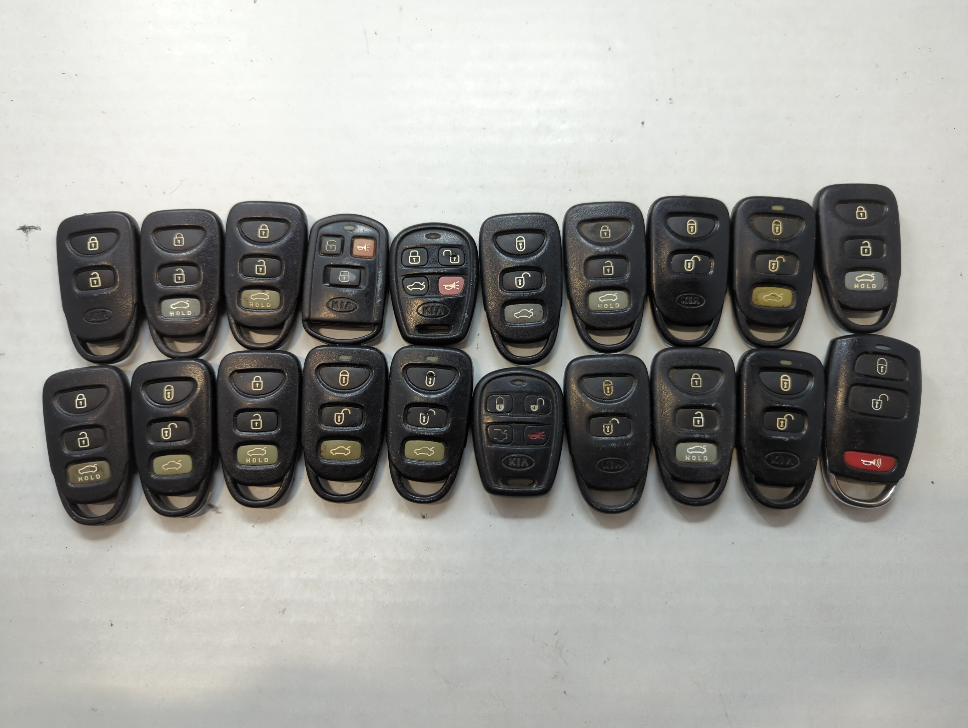 Lot of 20 Kia Keyless Entry Remote Fob MIXED FCC IDS MIXED PART NUMBERS 535406 - Oemusedautoparts1.com