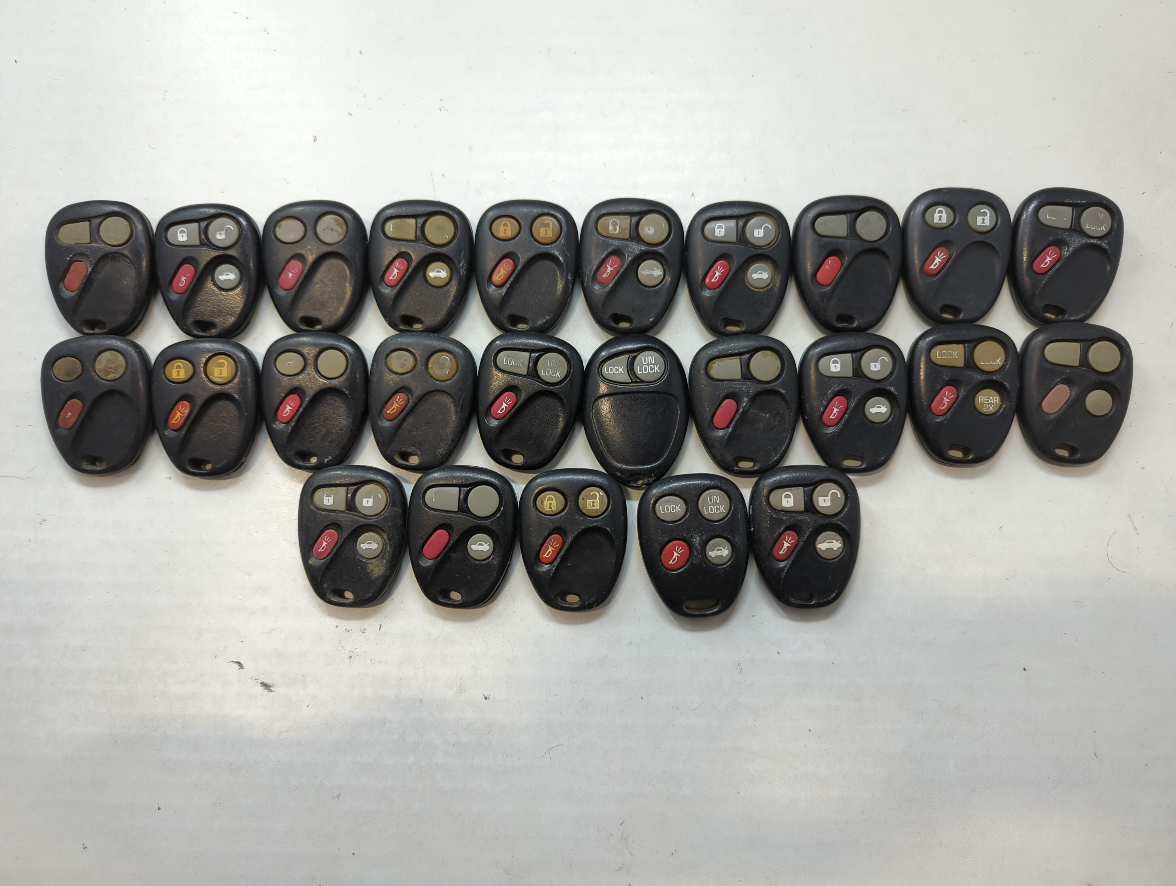 Lot of 25 Chevrolet Keyless Entry Remote Fob MYT3X68988 | KOBLEAR1XT | 535413 - Oemusedautoparts1.com