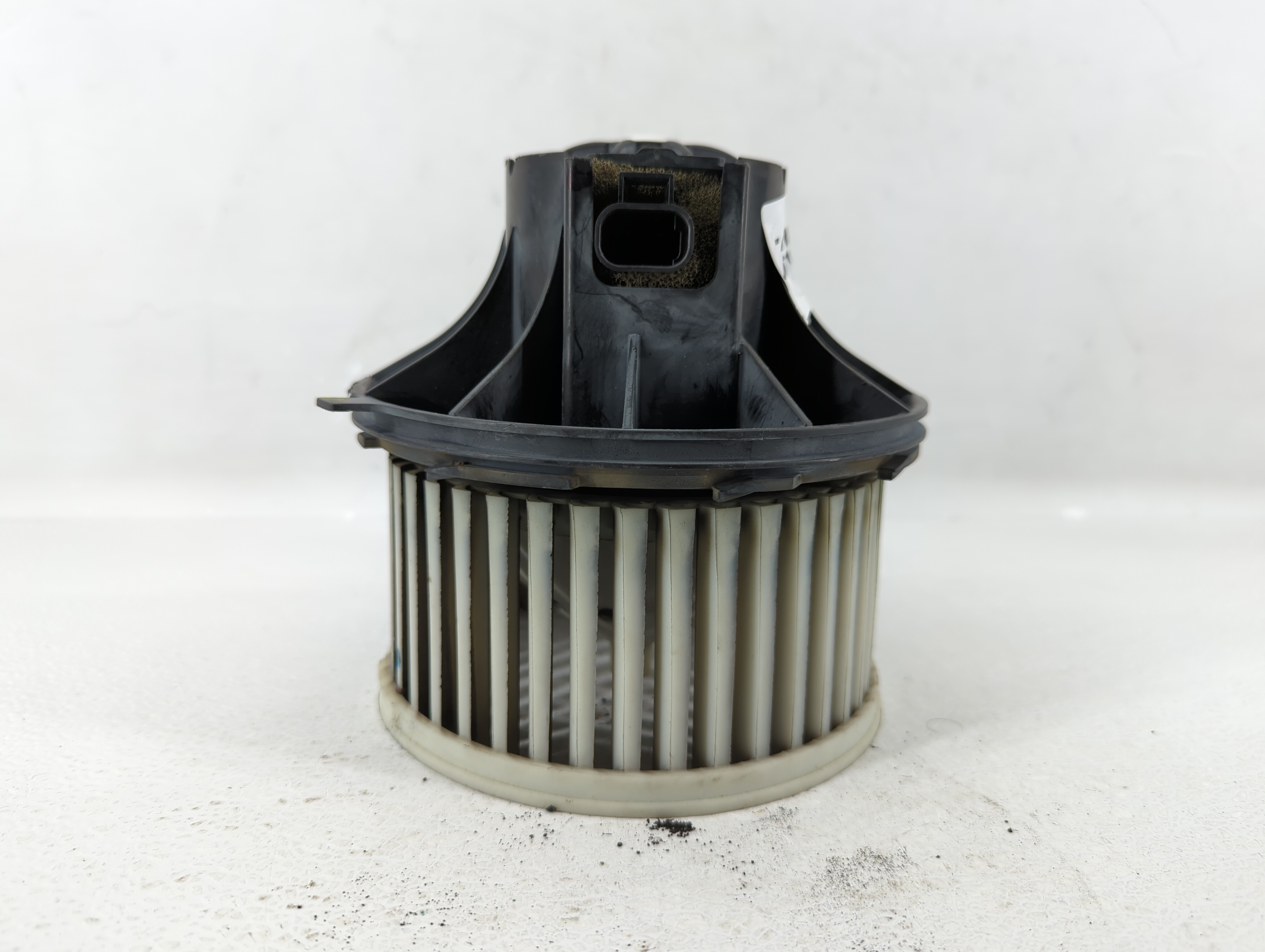 2003-2006 Chevrolet Avalanche 1500 Heater Ac Blower Motor 536481 - Oemusedautoparts1.com