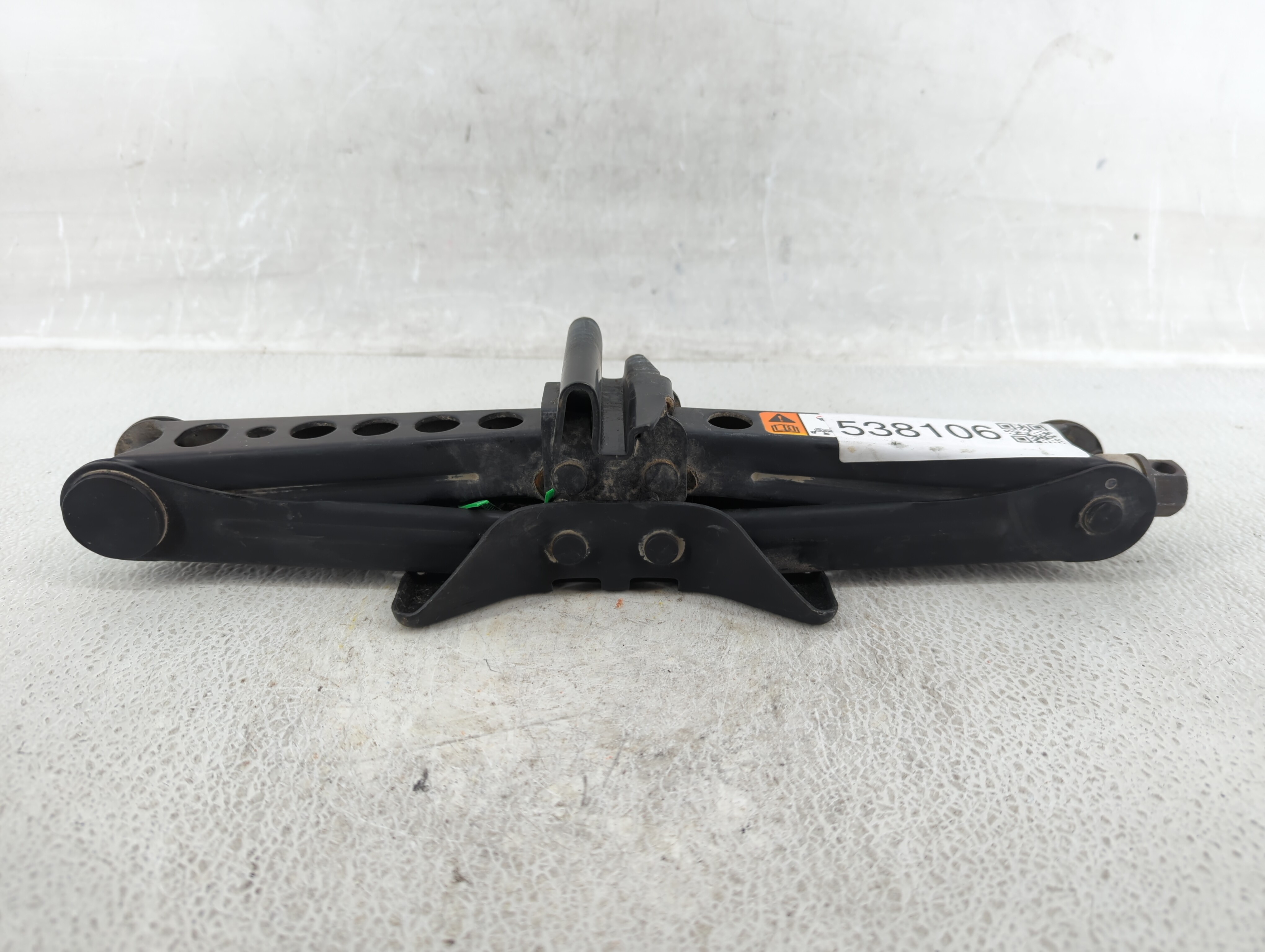 Picture of 2017 Ford Focus Spare Scissor Car Jack 538106