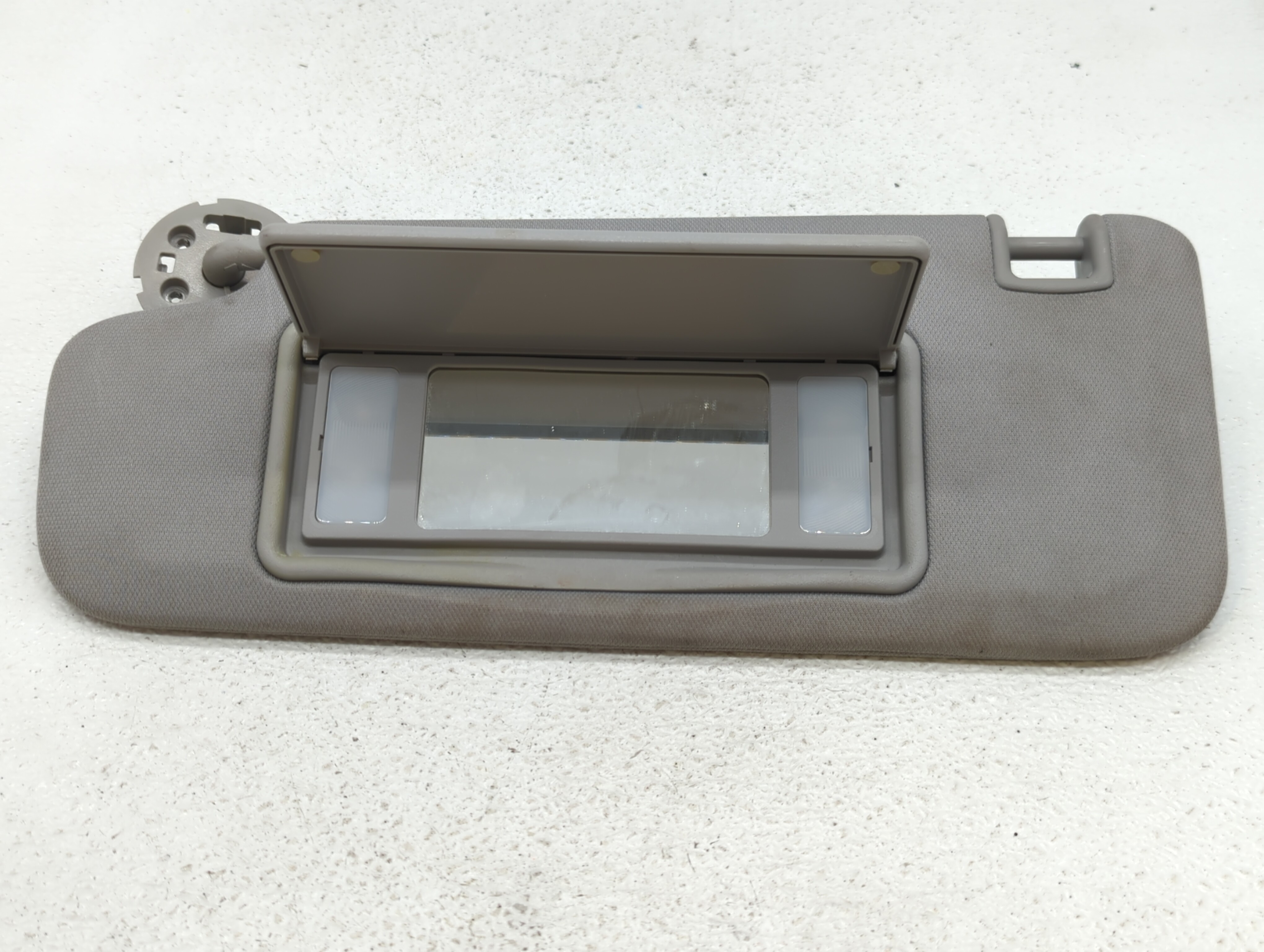 Picture of 2016-2021 Chevrolet Malibu Driver Sun Visor Mirror Left Sunvisor Gray 538816